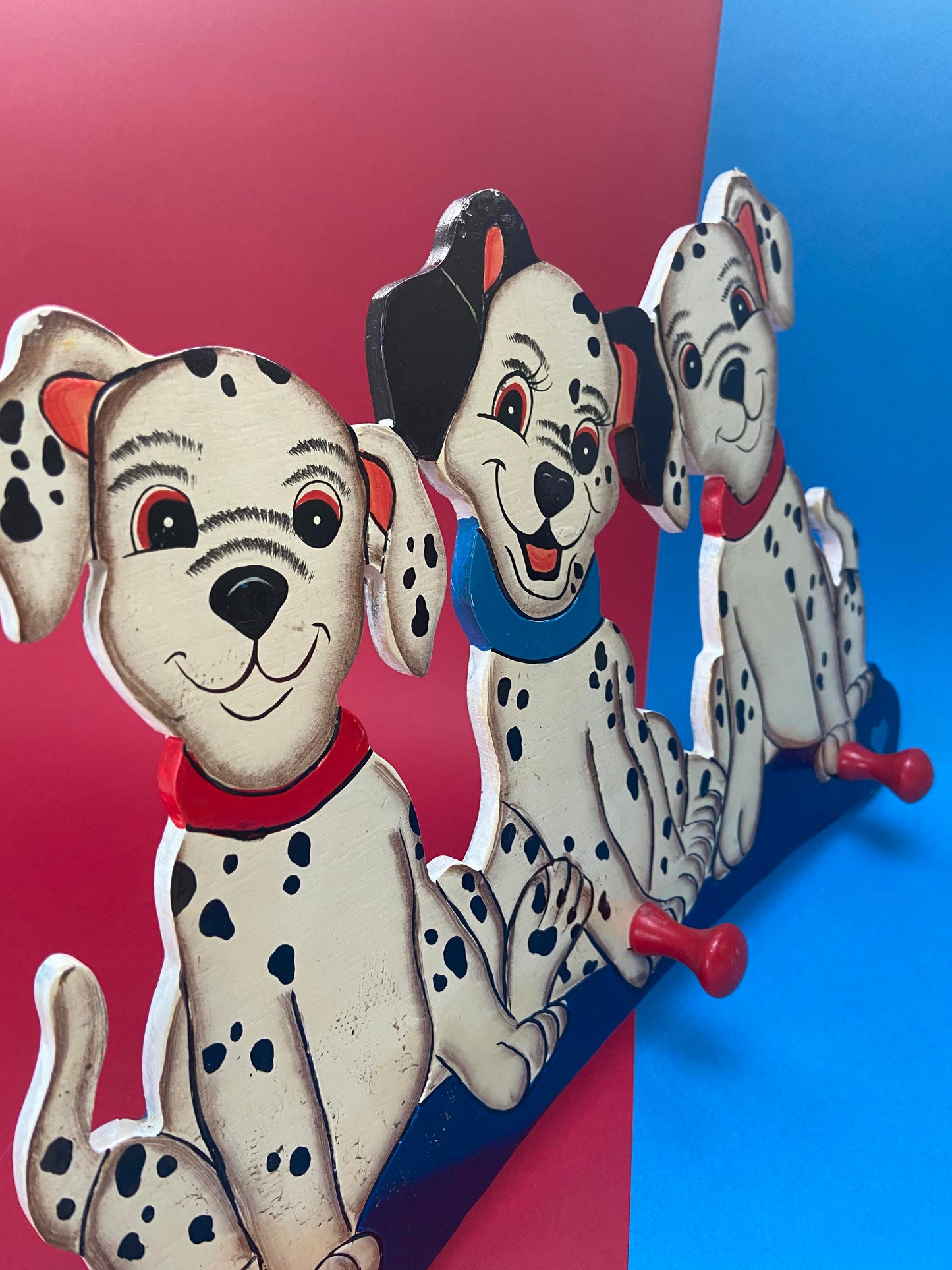 Patère en bois vintage DALMATIENS