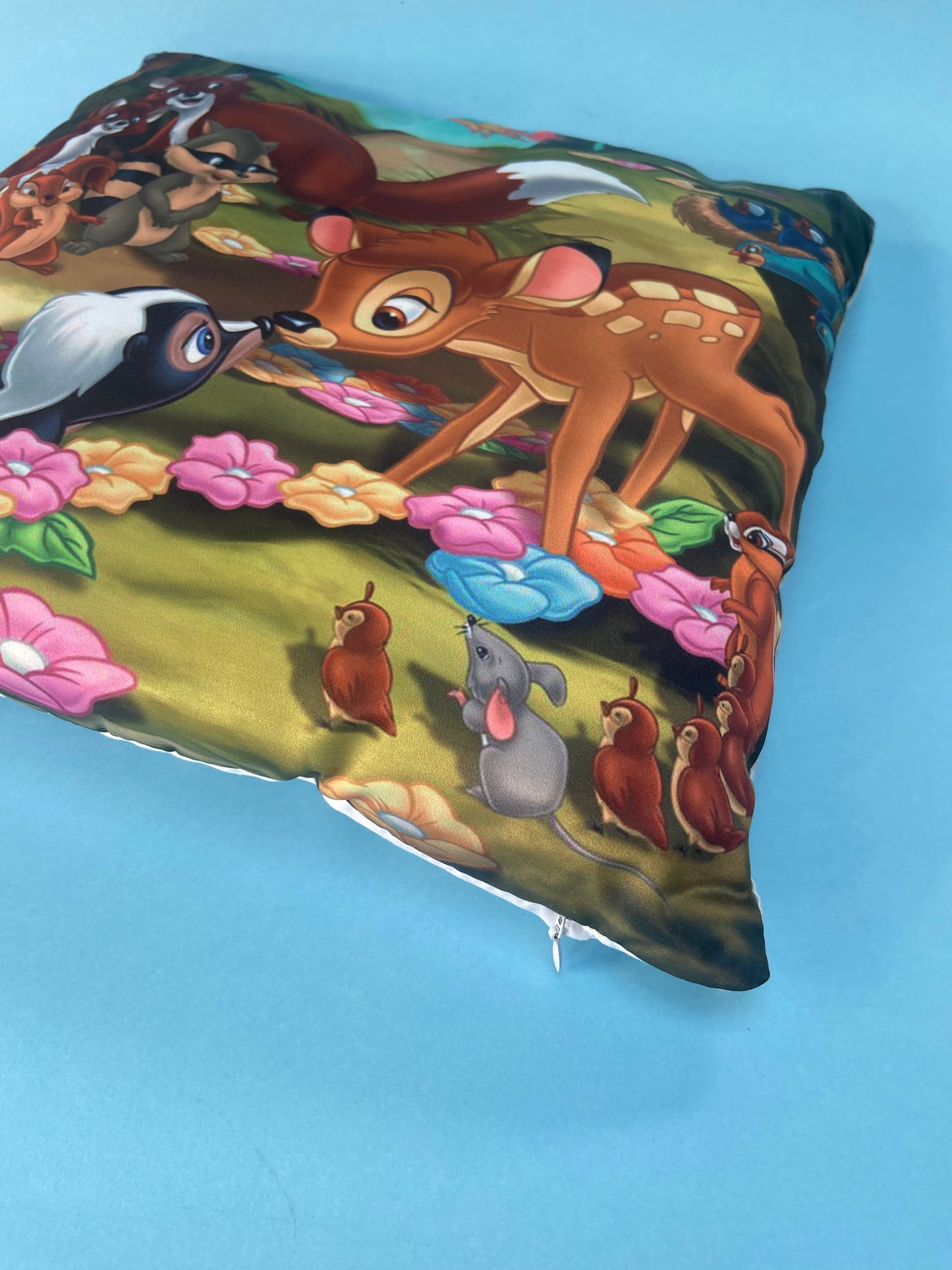 Petit coussin déco BAMBI 2