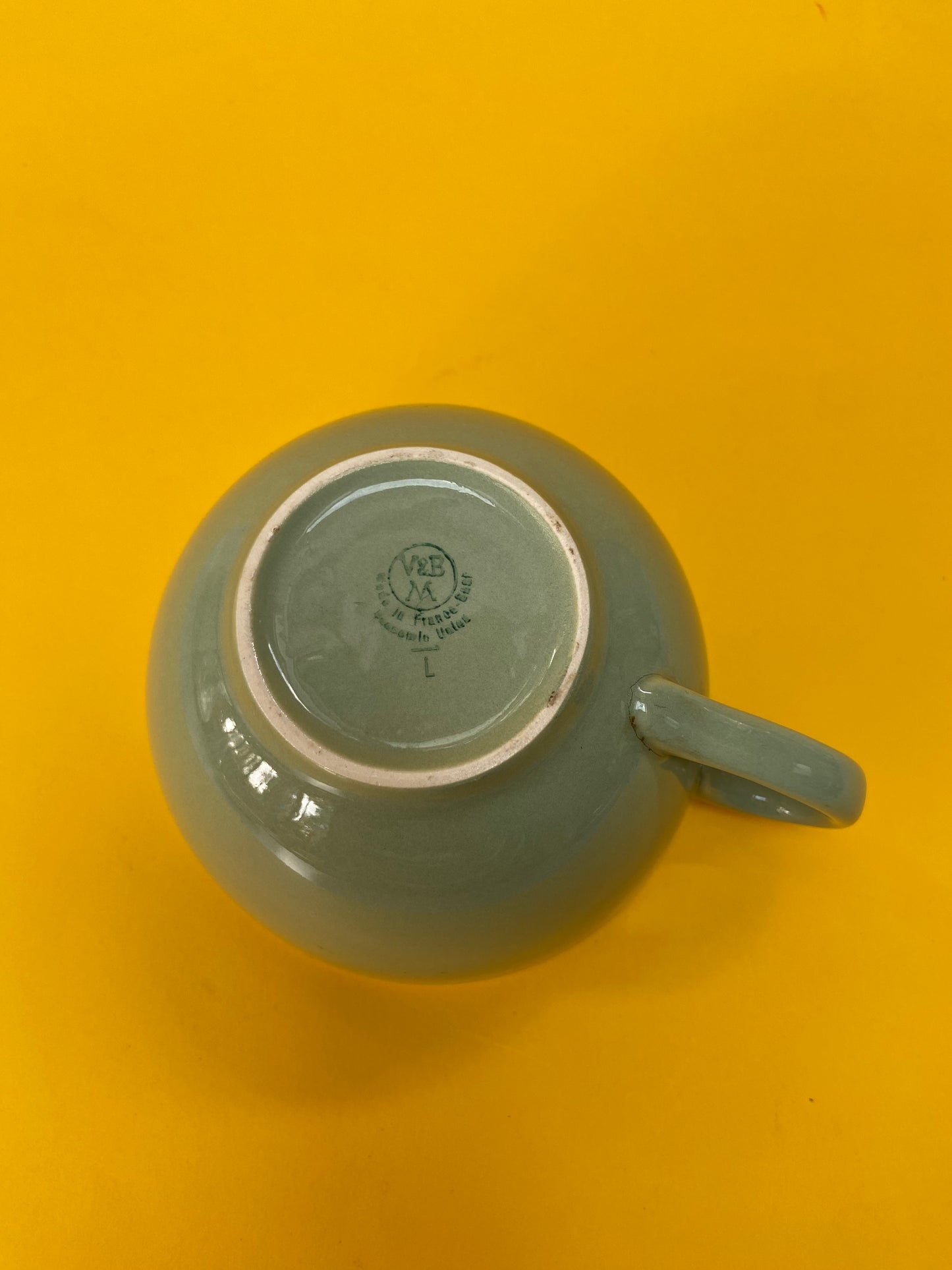 Grande tasse VILLEROY&BOCH vert tendre (IMPARFAITE)