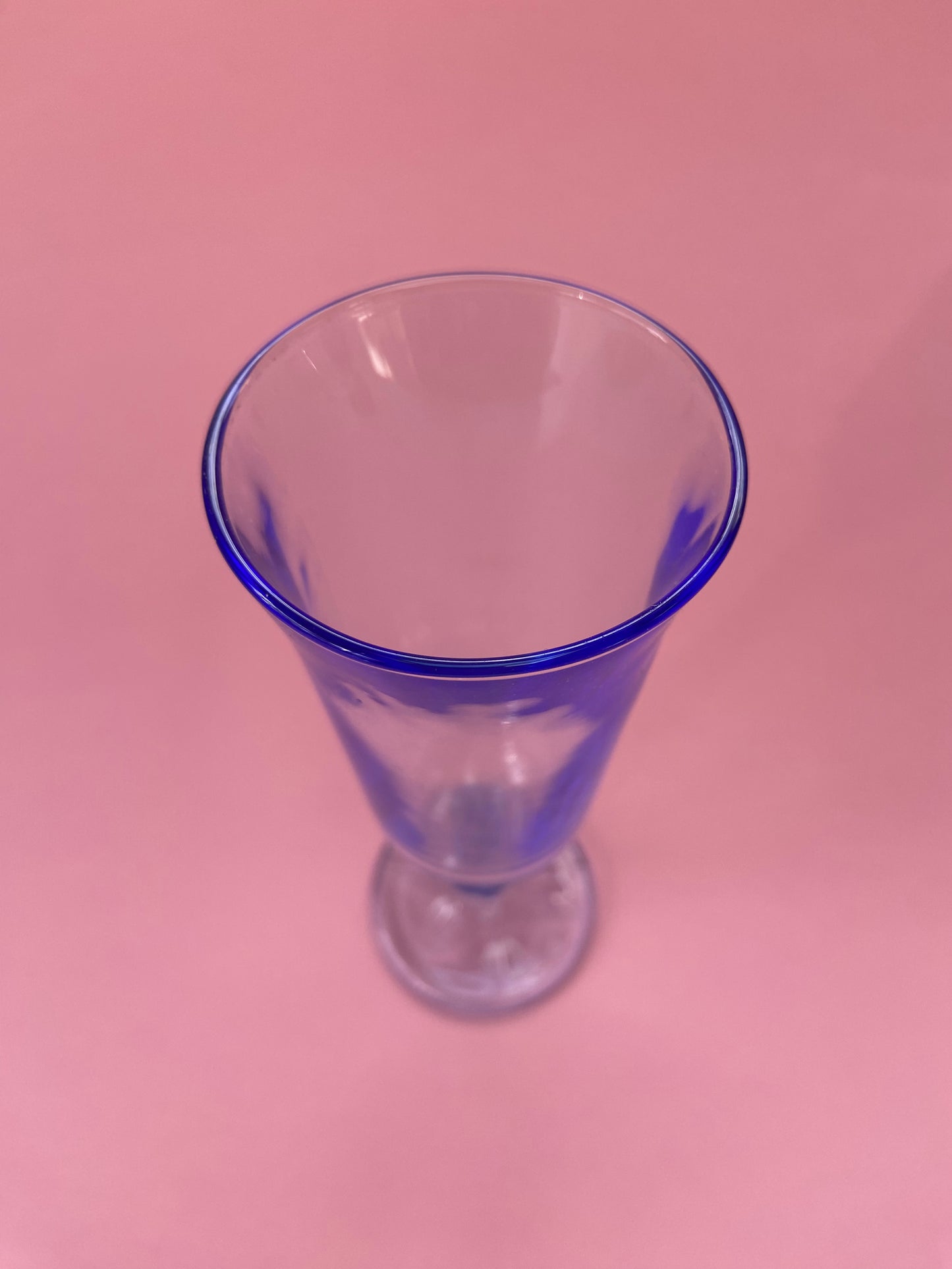 Flûte en verre bleuté