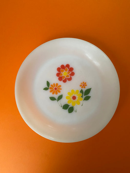 Arcopal deep plate with FLOWERS motif