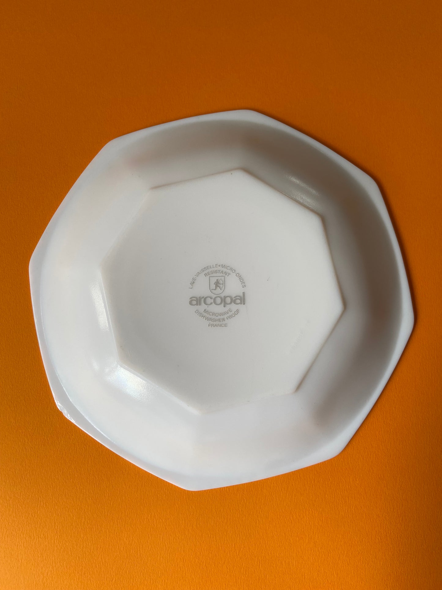 ARCOPAL deep plate octagonal shape with black lines