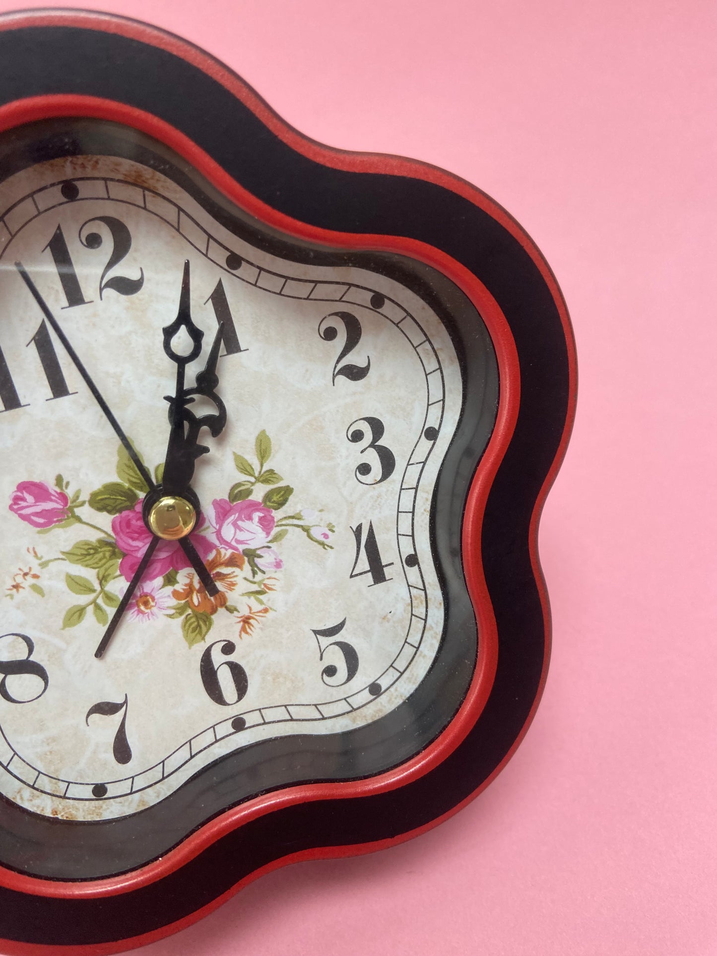 FLOWER-shaped plastic alarm clock