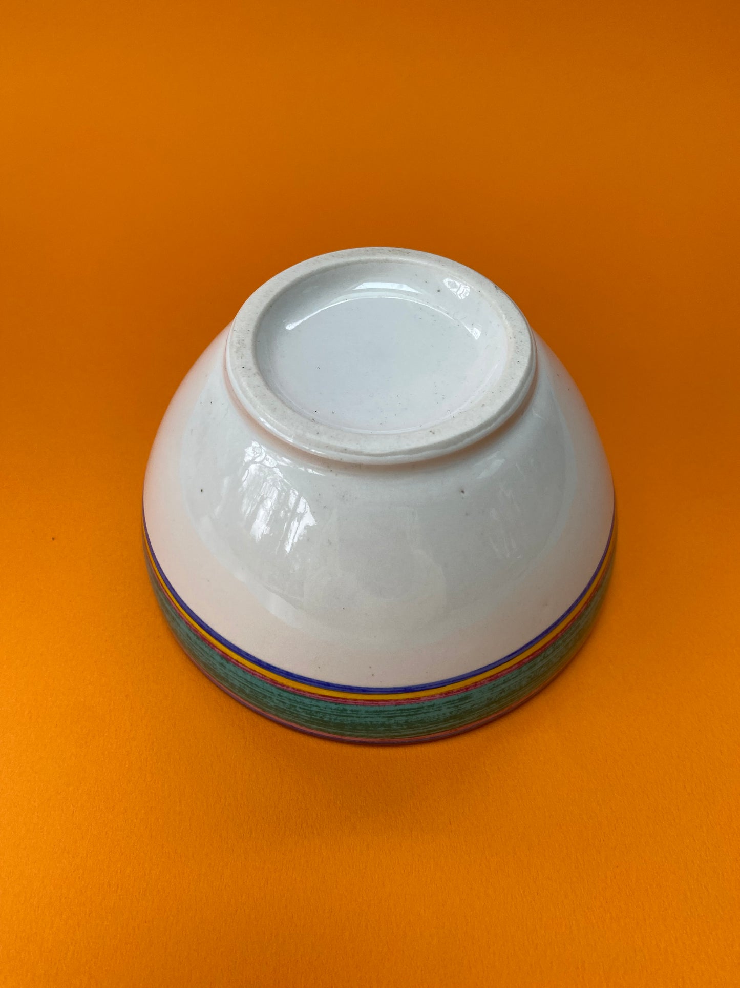 Duo bowls colored lines