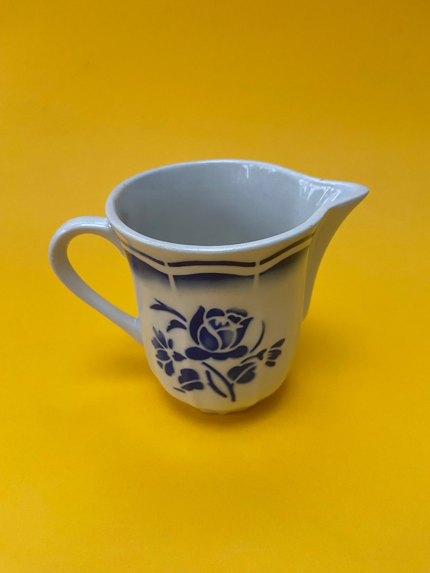 BADONVILLER teapot and small milk jug set with floral pattern