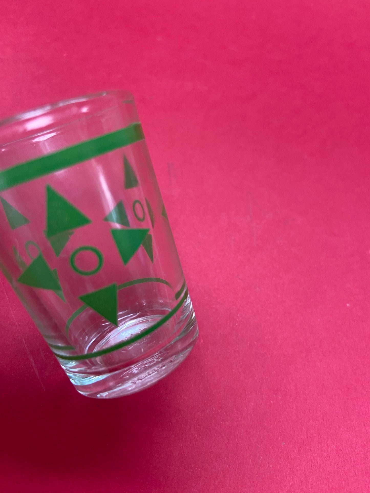 Set of 8 geometric pattern shot glasses