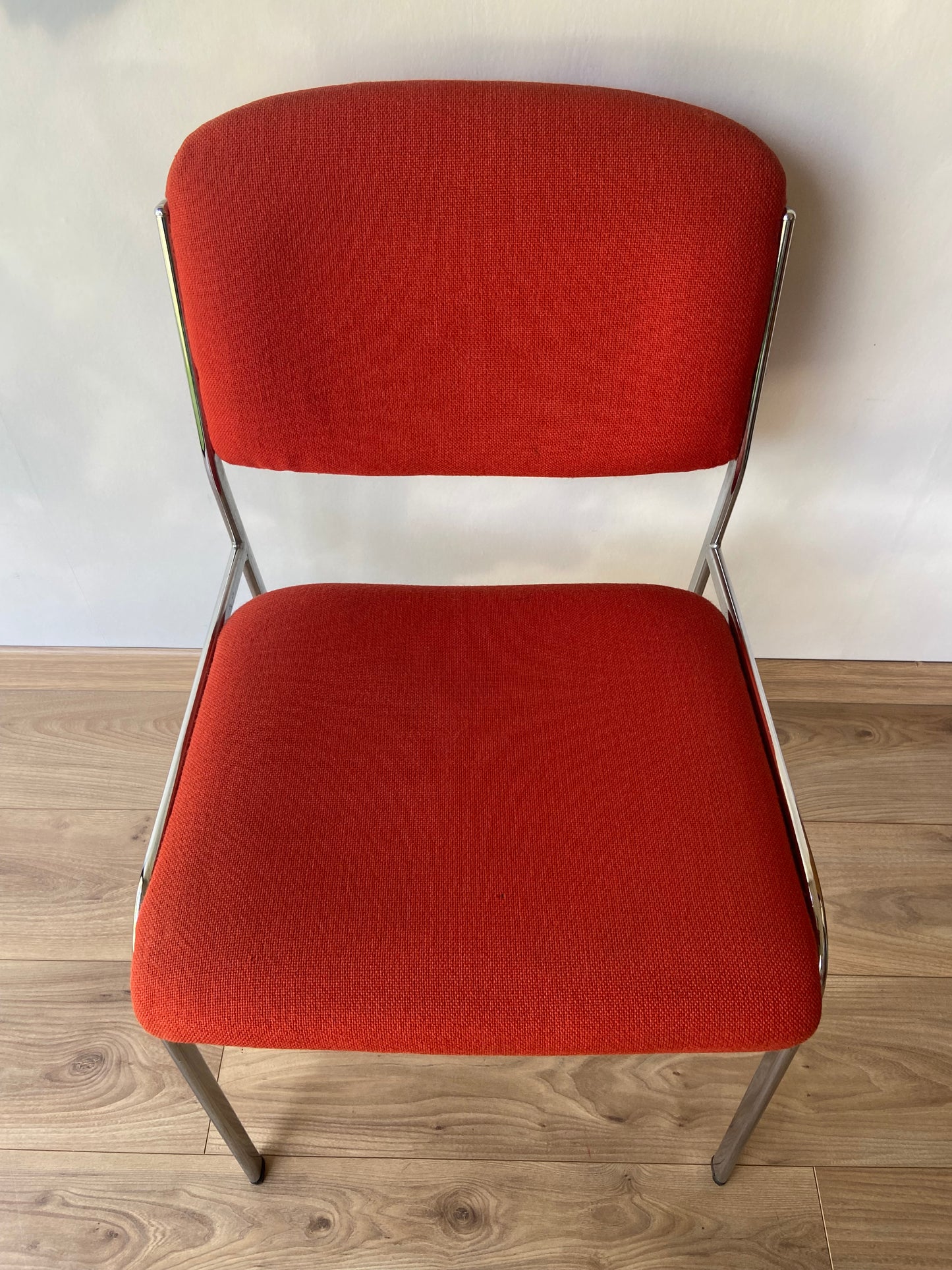 Chaise de bureau vintage Chrome et tissus rouge corail