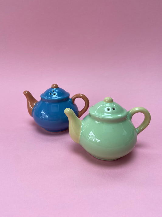 Salt and pepper shaker duo PASTEL TEAPOTS