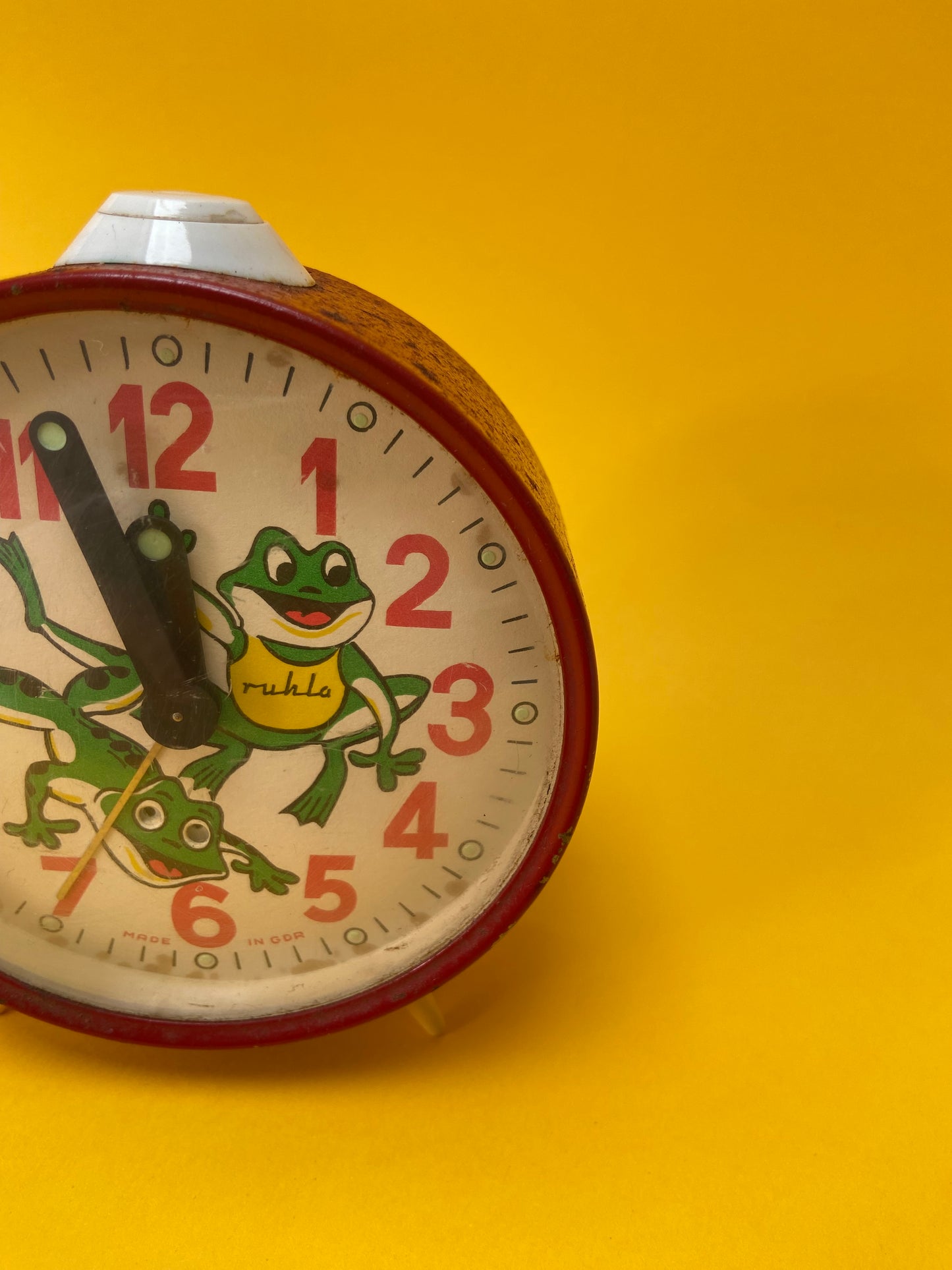 RUHLA Frogs Vintage Alarm Clock