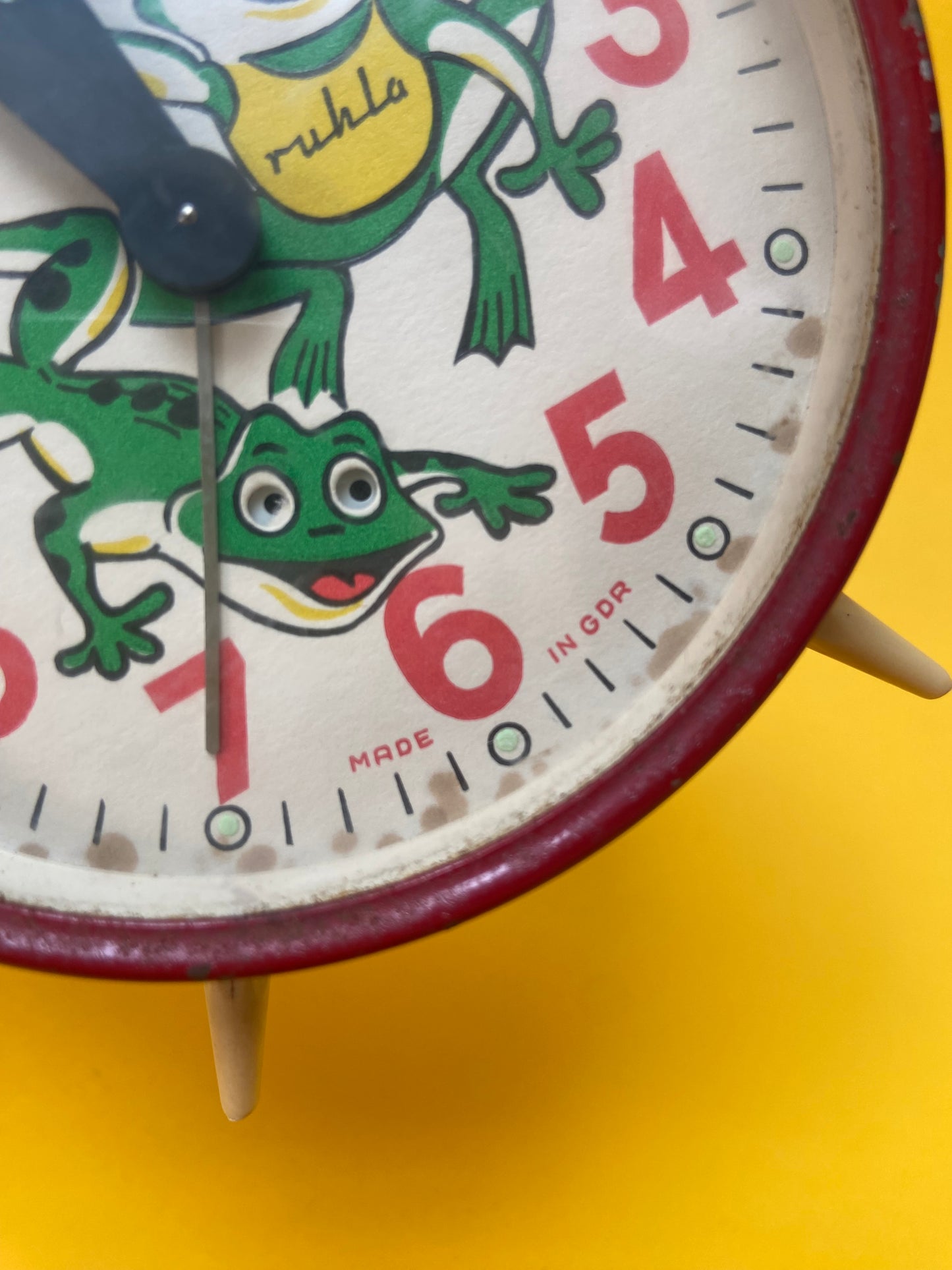 RUHLA Frogs Vintage Alarm Clock