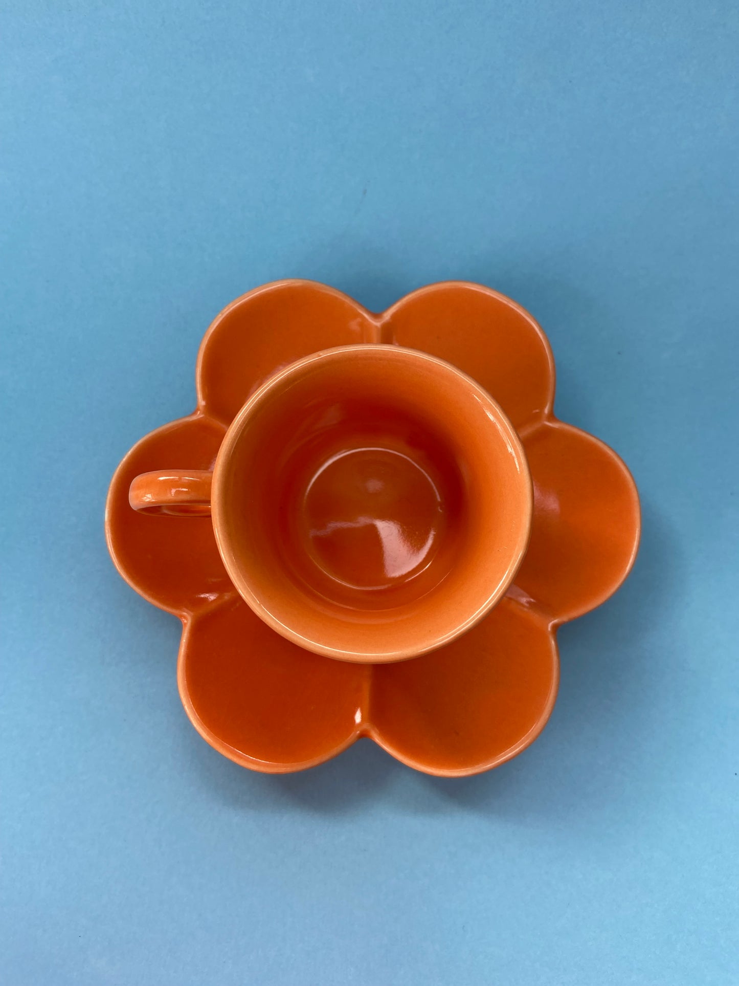 Duo de tasses à expresso couleur abricot avec sous tasse Fleur