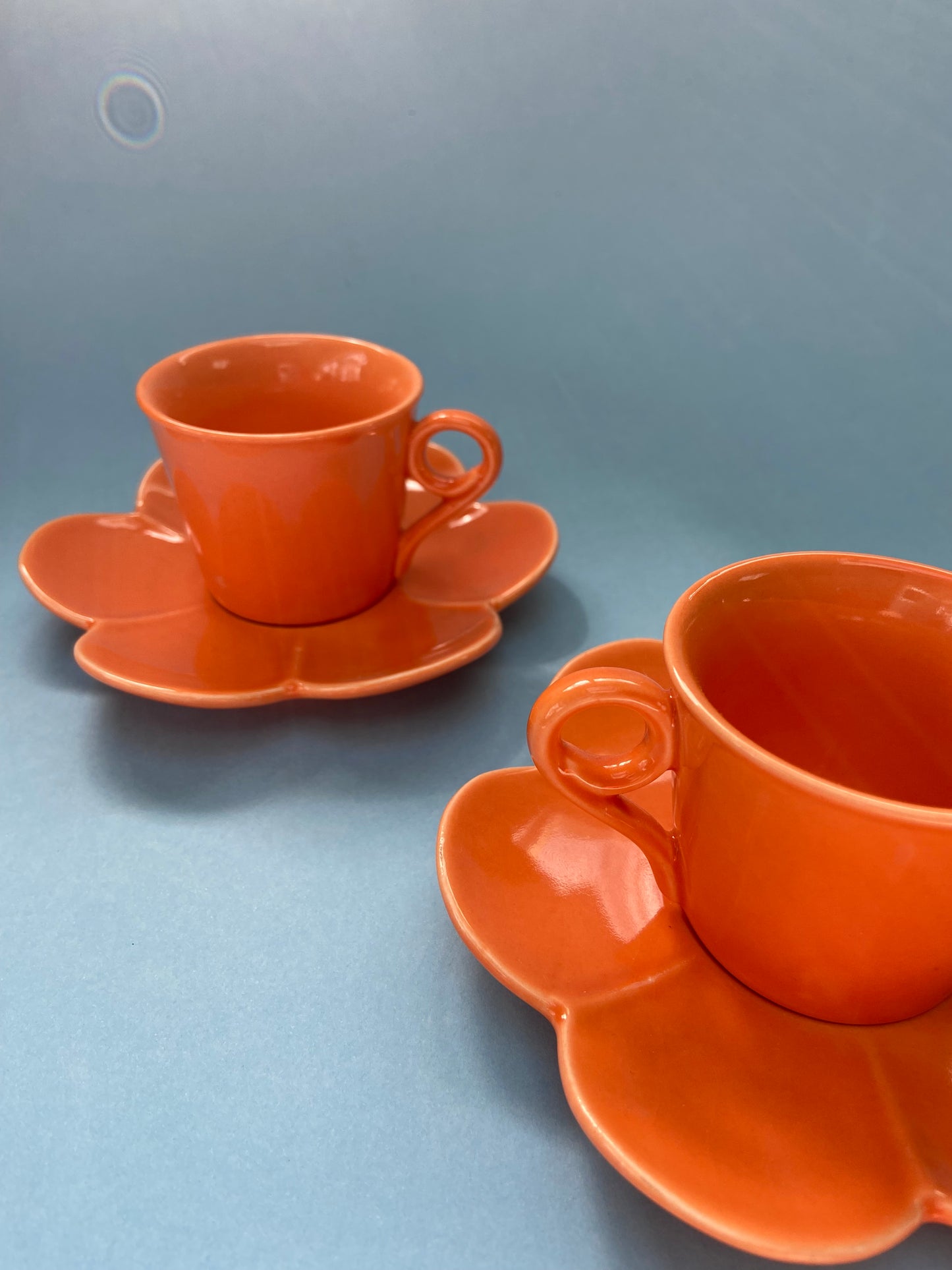 Duo de tasses à expresso couleur abricot avec sous tasse Fleur