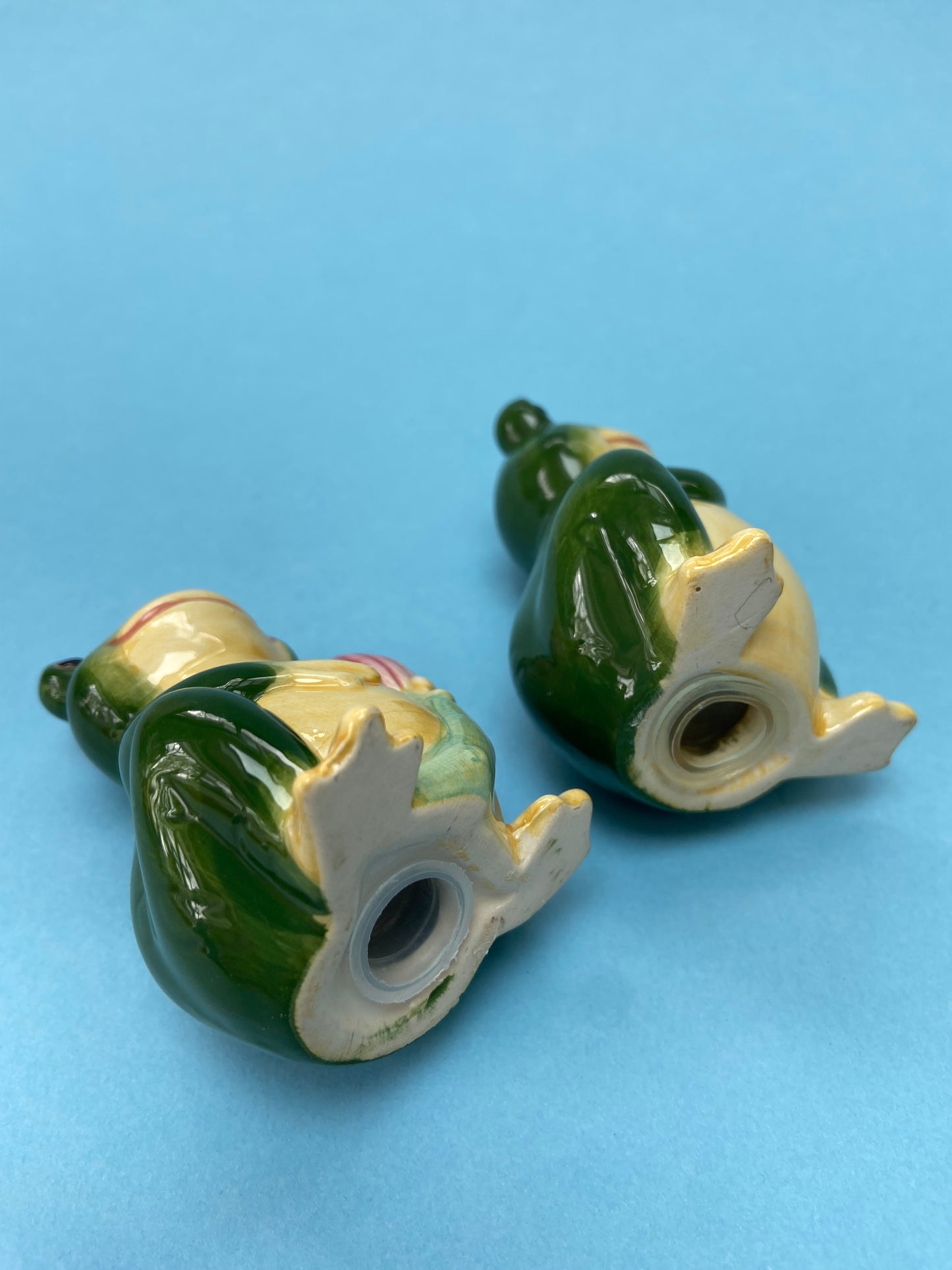 FROGS ceramic salt / pepper shaker