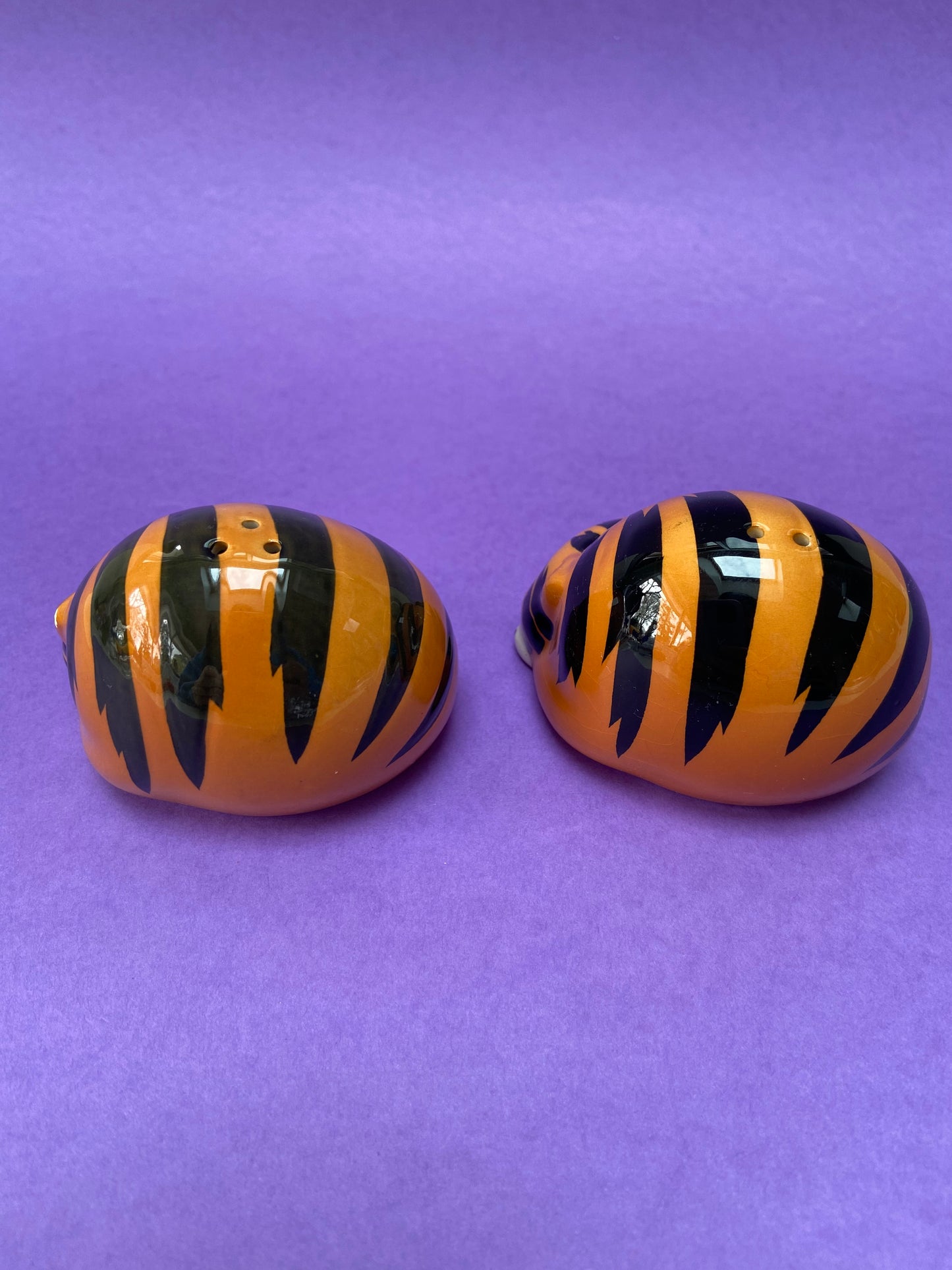 TIGER CAT ceramic salt/pepper shaker