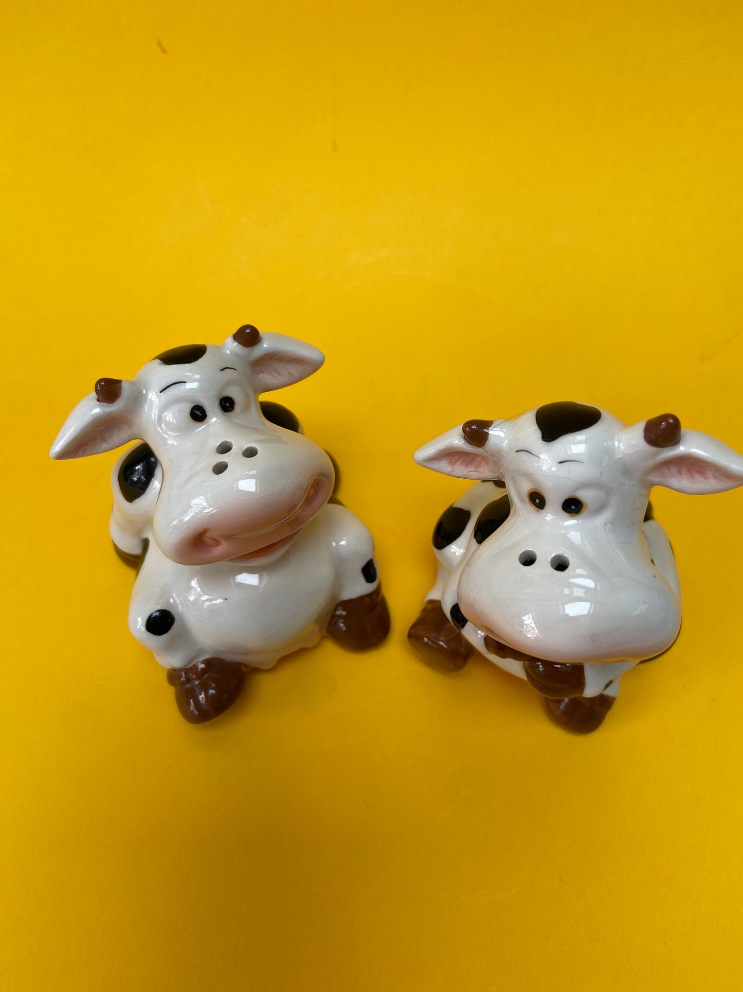 COWS ceramic salt / pepper shaker