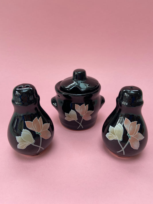 Trio salière / poivrière / pot céramique noire décor FLORAL