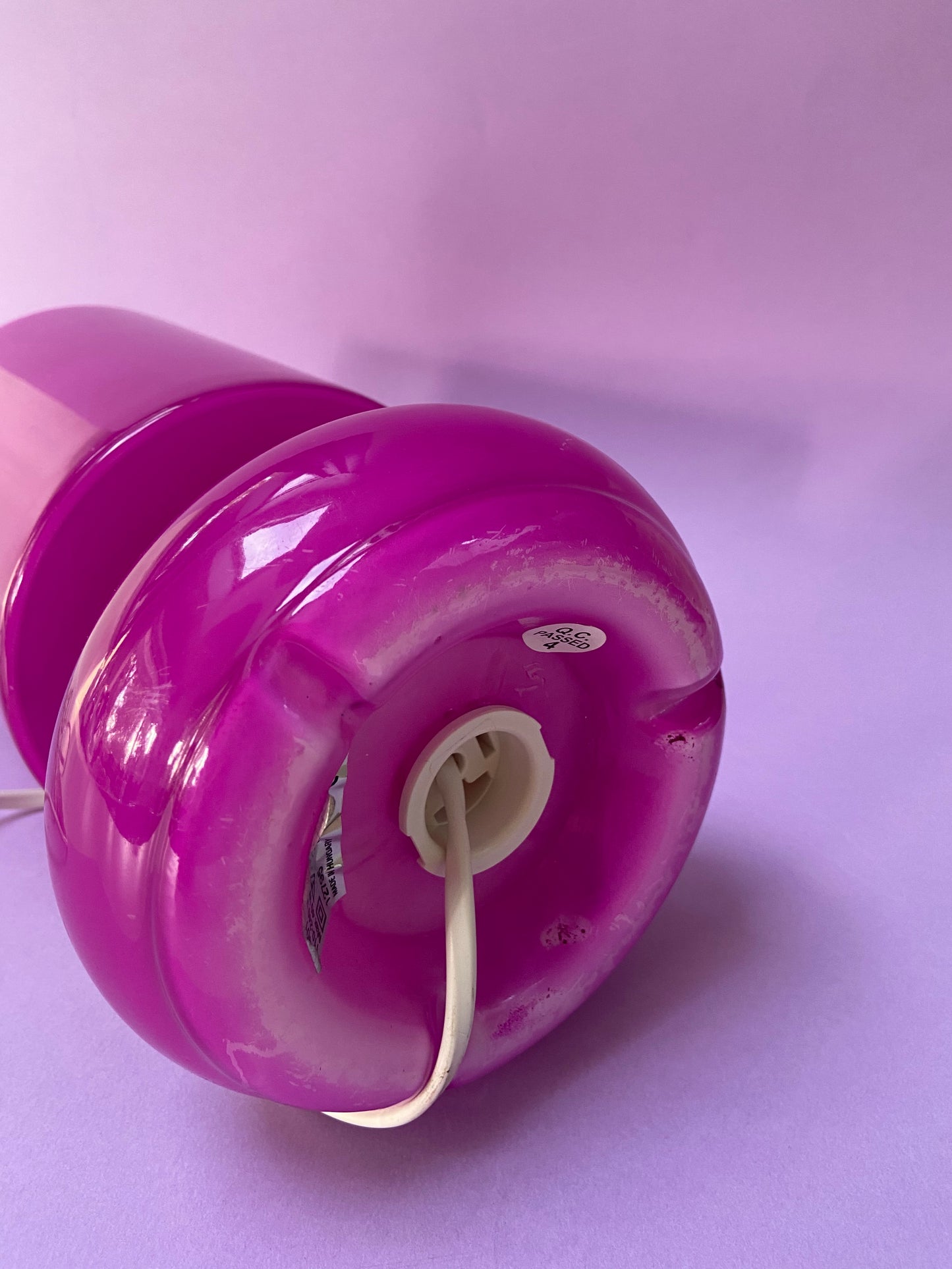 Lampe IKEA des années 90 couleur ROSE FUSCHIA