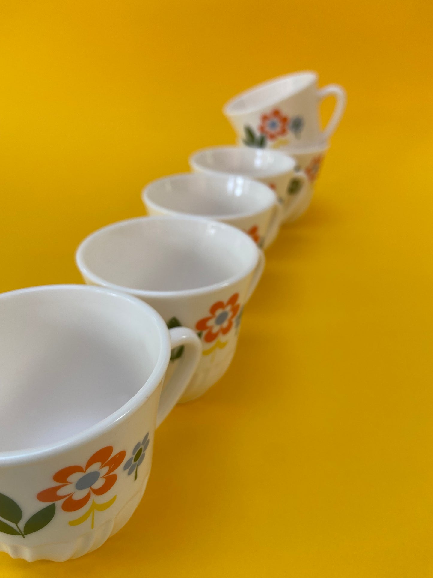 Set of 6 coffee cups with pop FLOWER motif