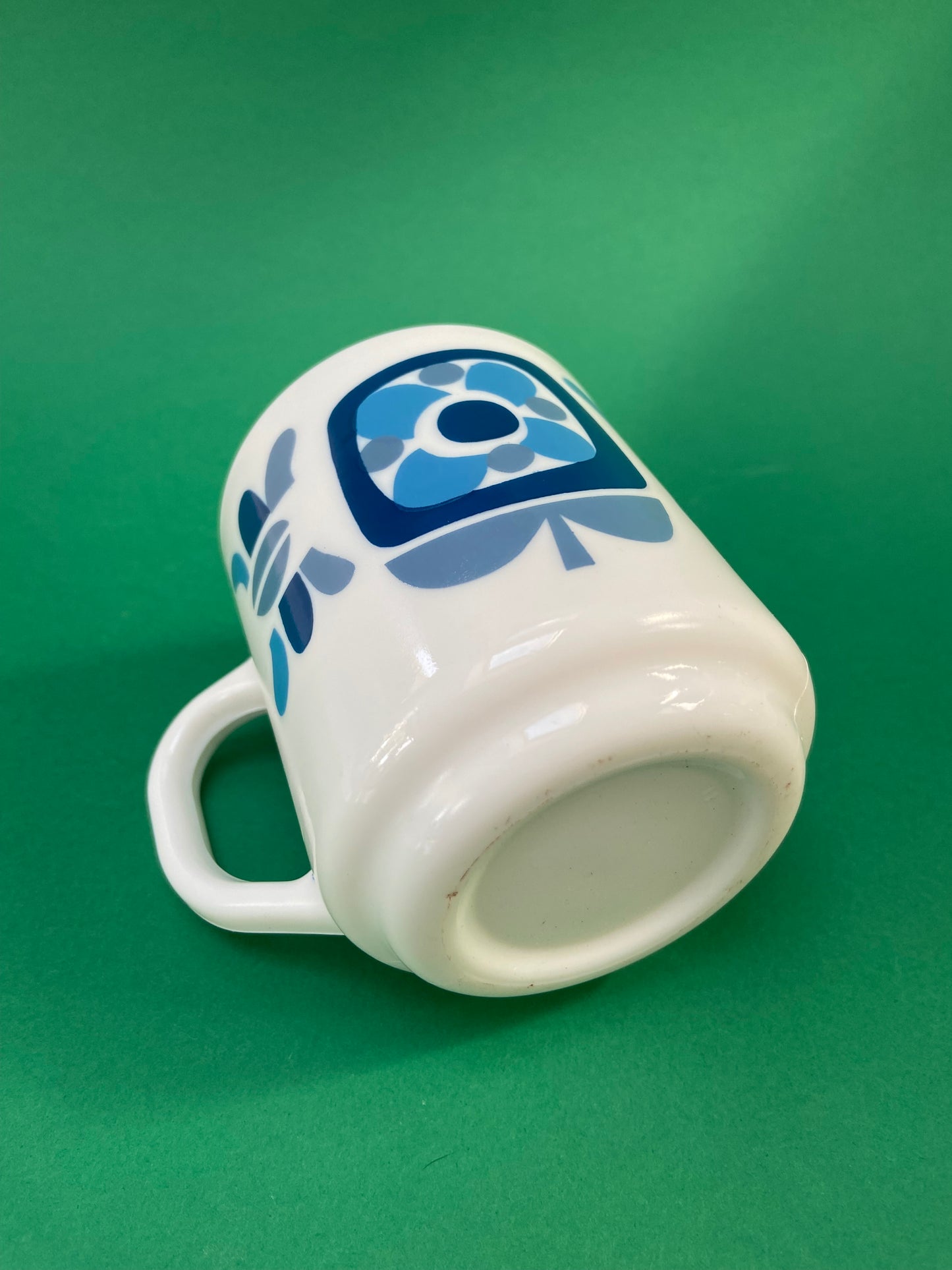 Arcopal MOBIL mug in BLUE color