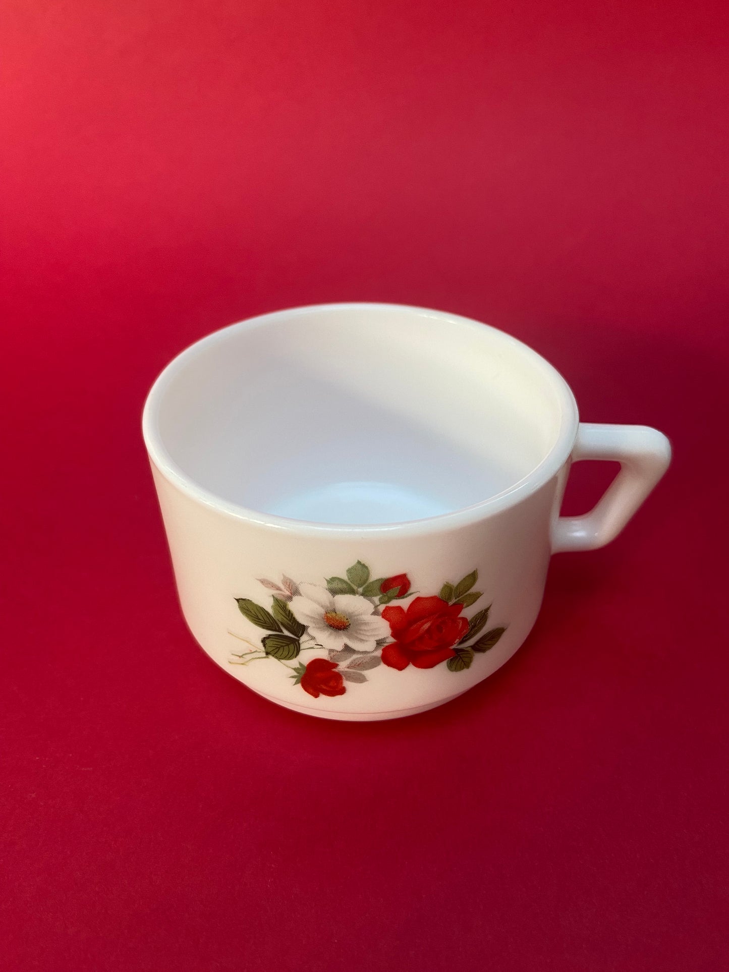 Arcopal 8-cup floral pattern service RED