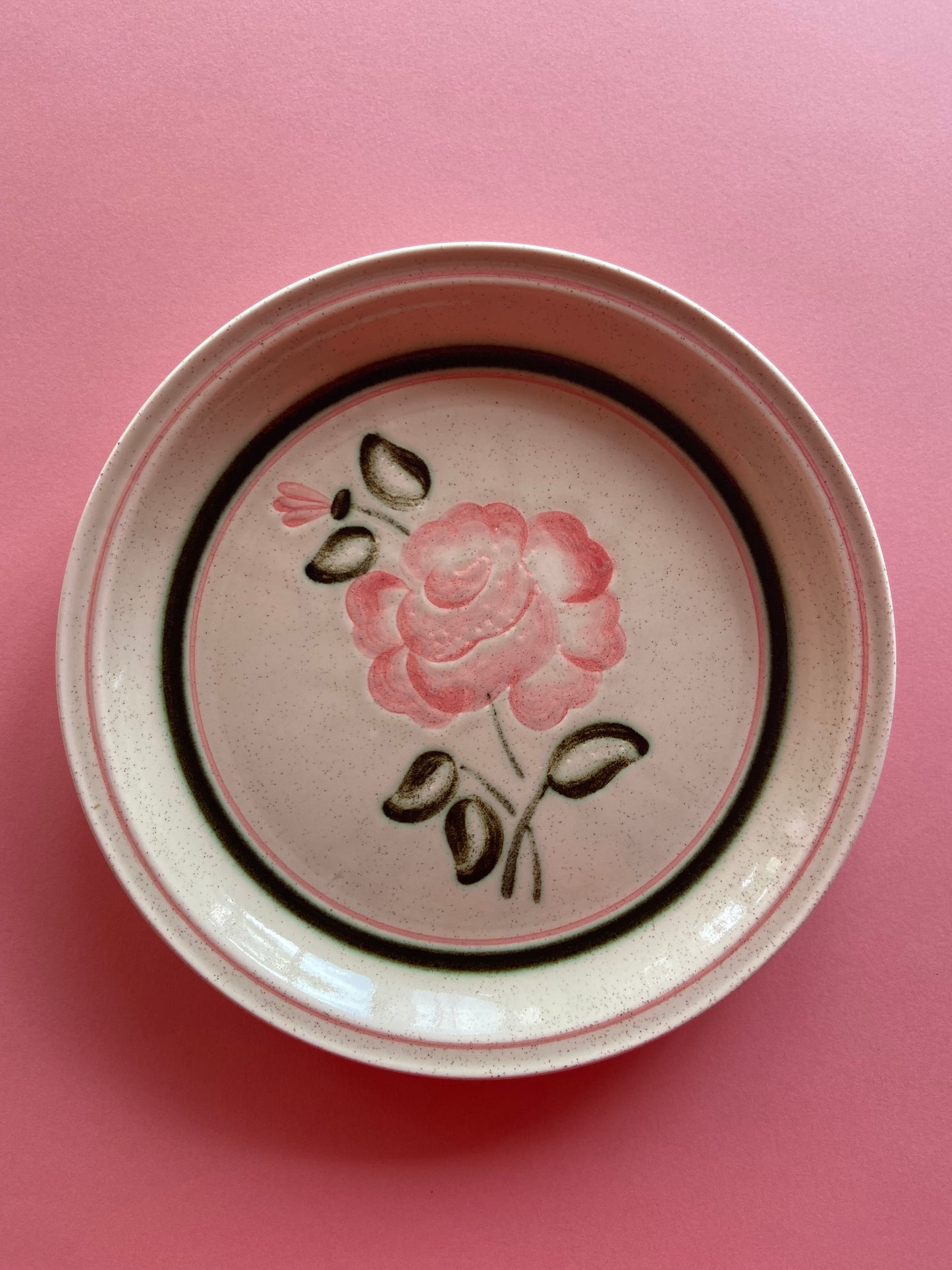 SARREGUEMINES Pink dessert plate