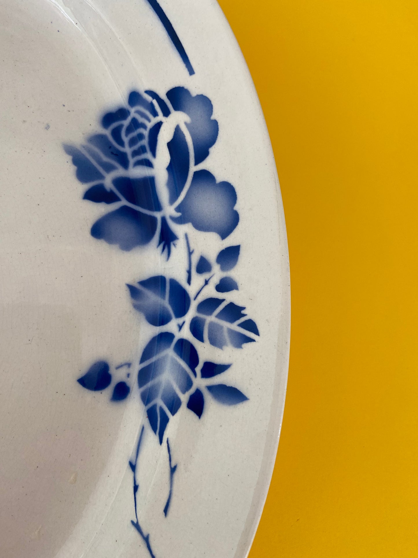 SAINT AMAND oval dish with blue flower motif