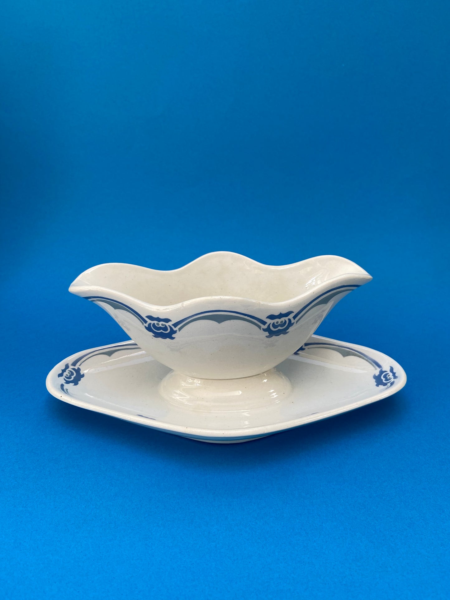 SAINT AMAND Blue pattern sauce boat