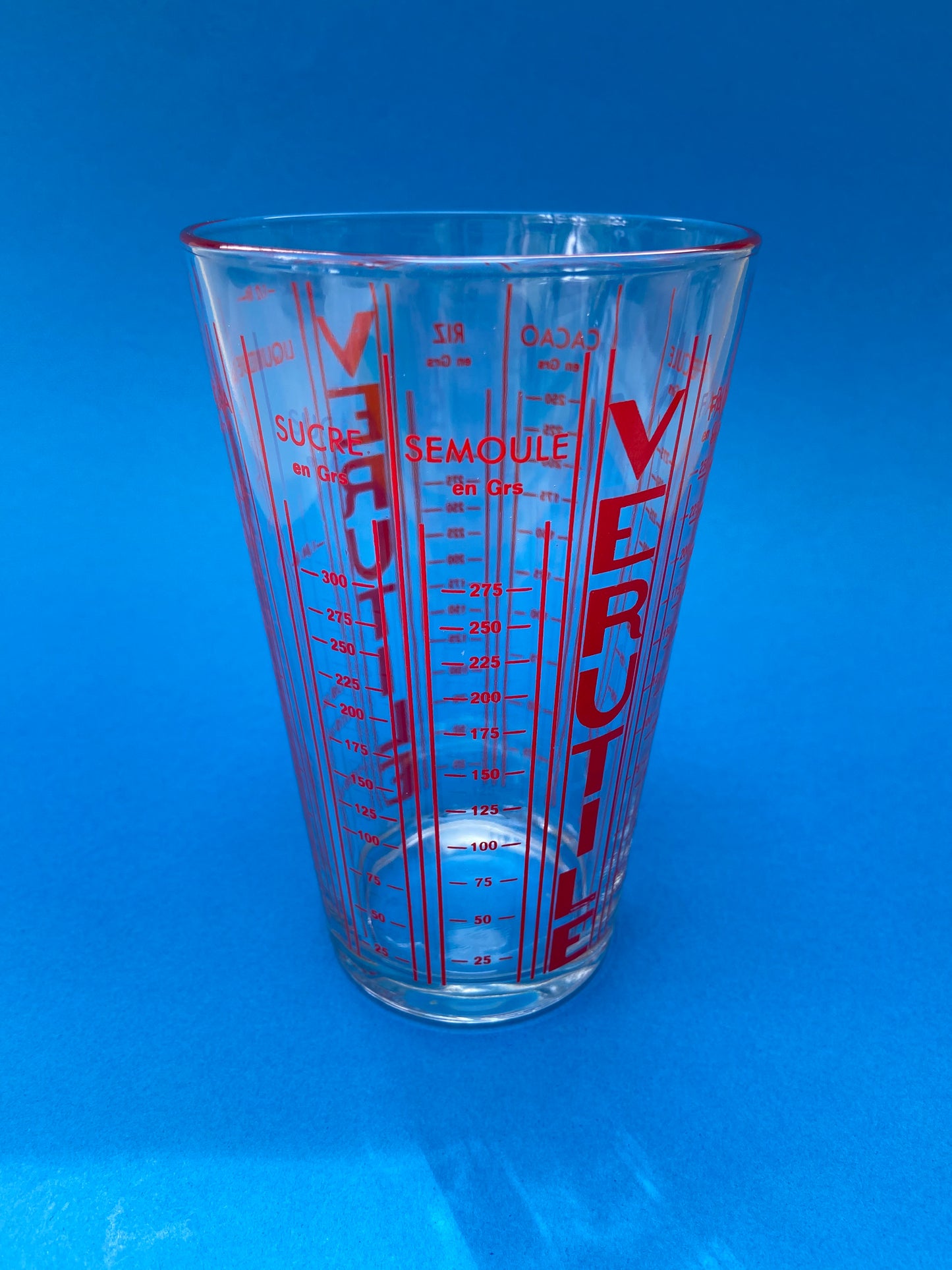 VERUTILE Red Measuring Cup