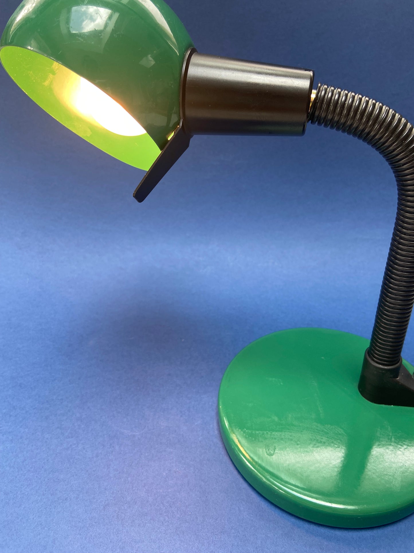 Lampe de bureau métal VERT