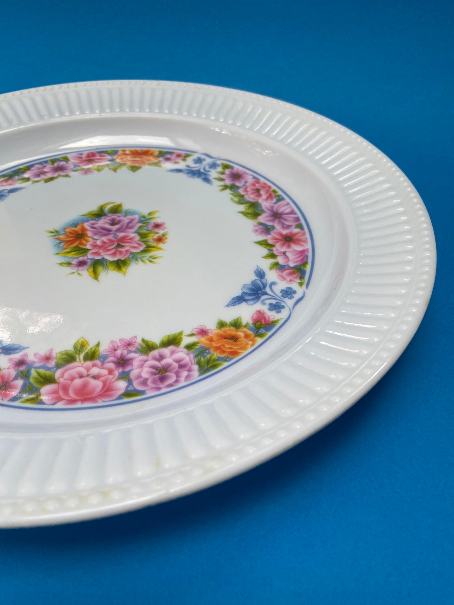 Plat de service plastique motif floral vintage