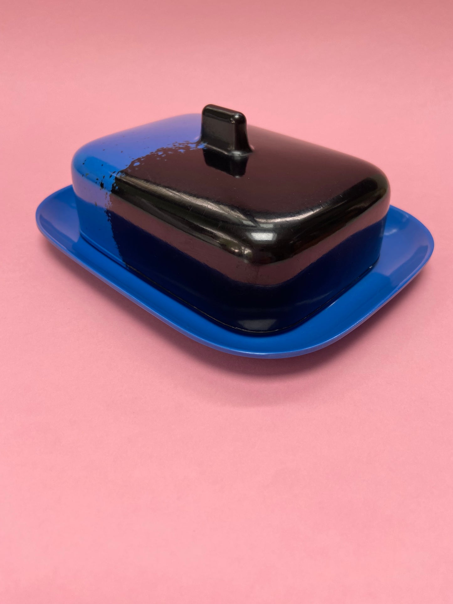 Vintage plastic butter dish BLUE/BLACK