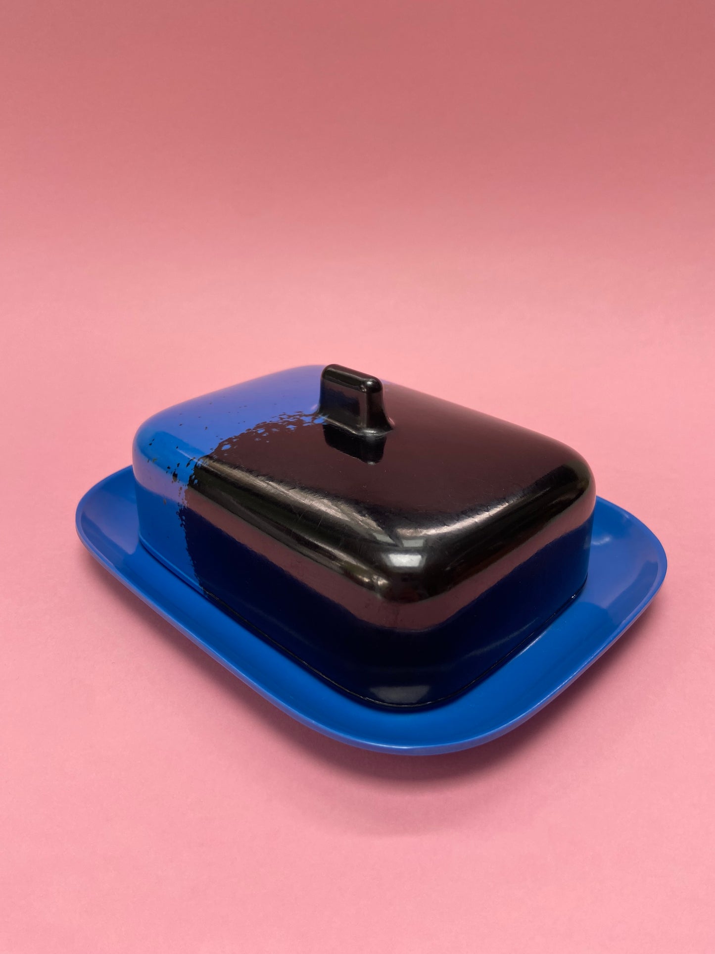 Vintage plastic butter dish BLUE/BLACK