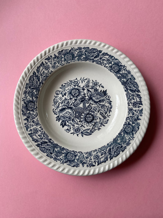 Assiette creuse ancienne motif floral