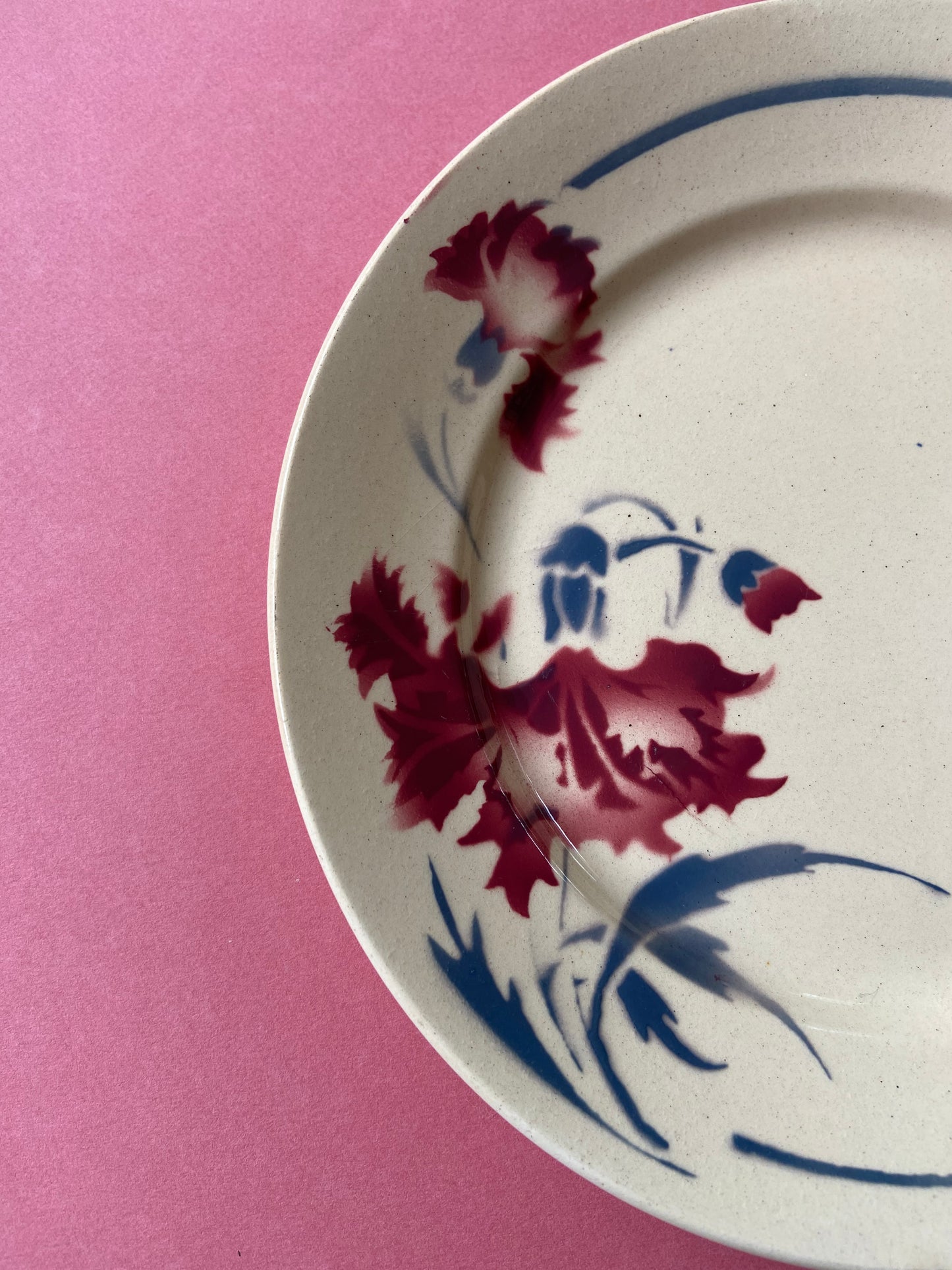 Small old flat plate LUNEVILLE floral motif