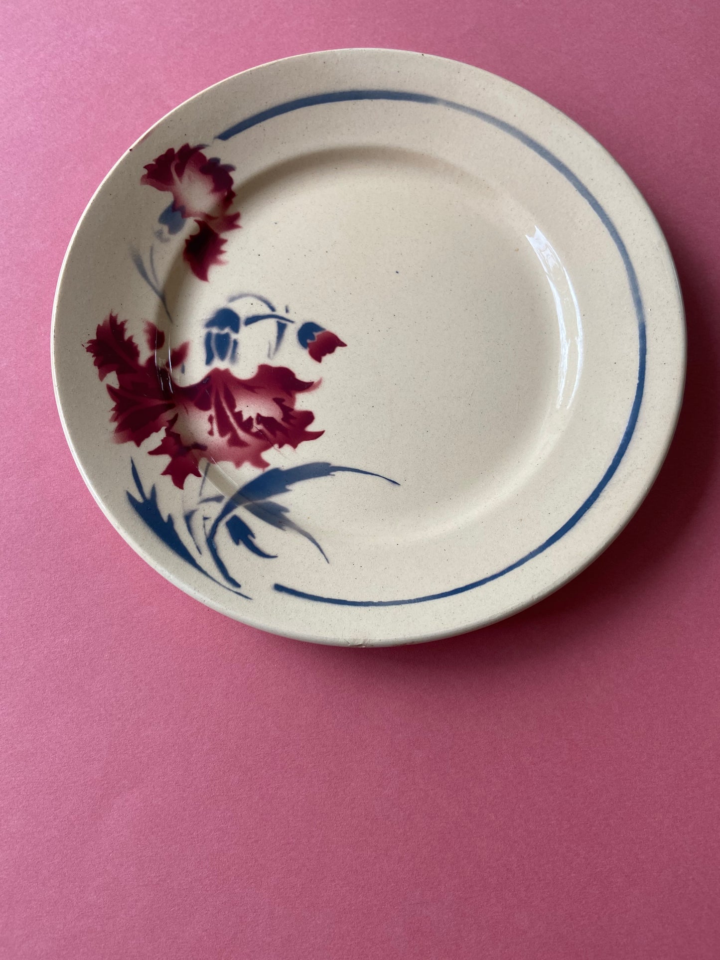 Small old flat plate LUNEVILLE floral motif