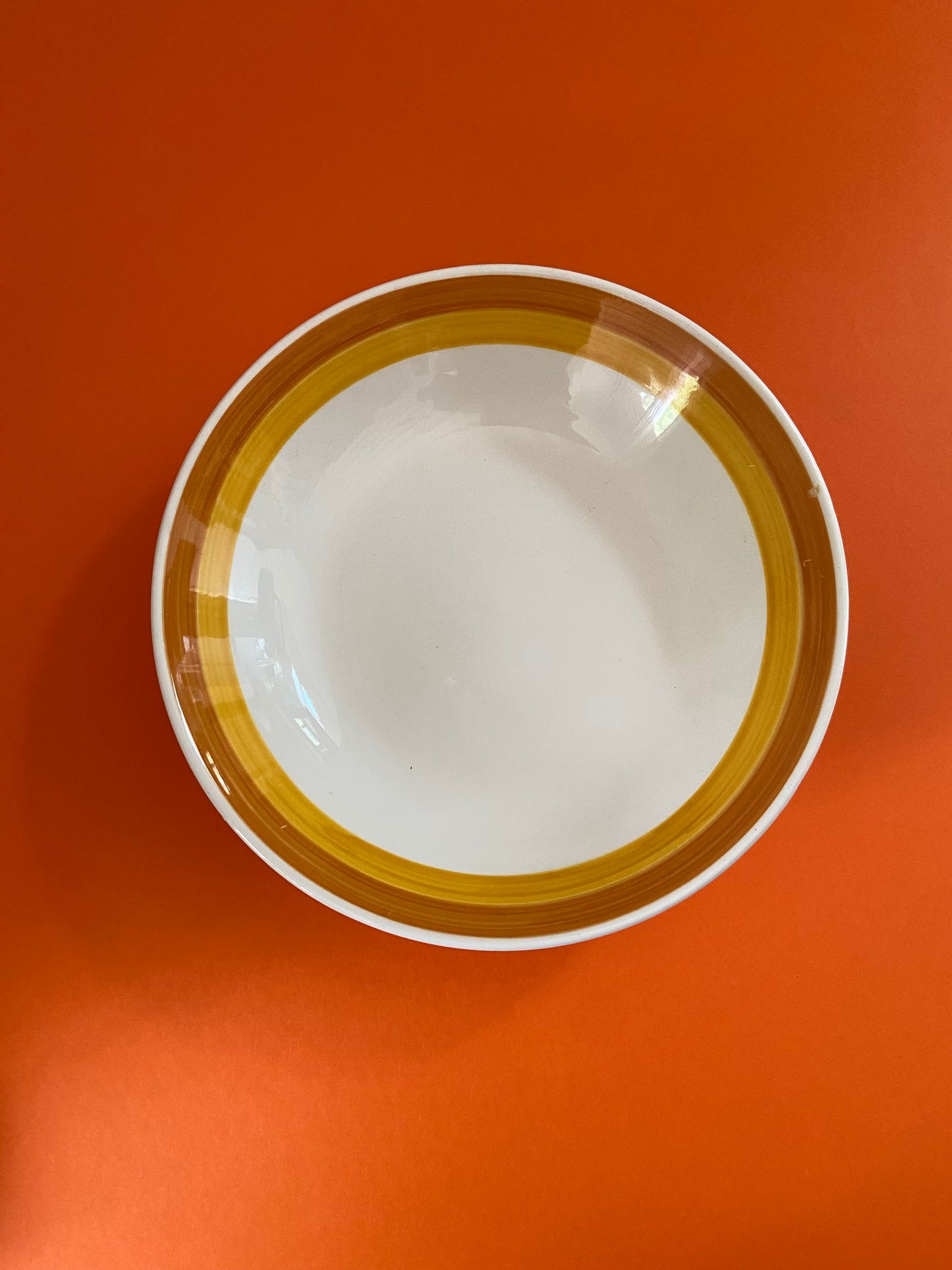 Assiette creuse lignes tons ORANGE