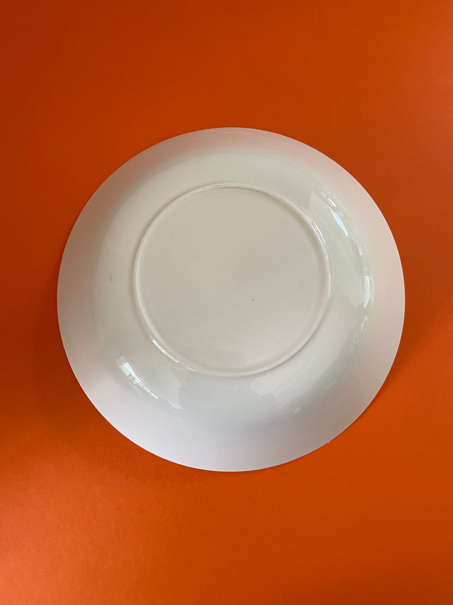 Assiette creuse lignes tons ORANGE