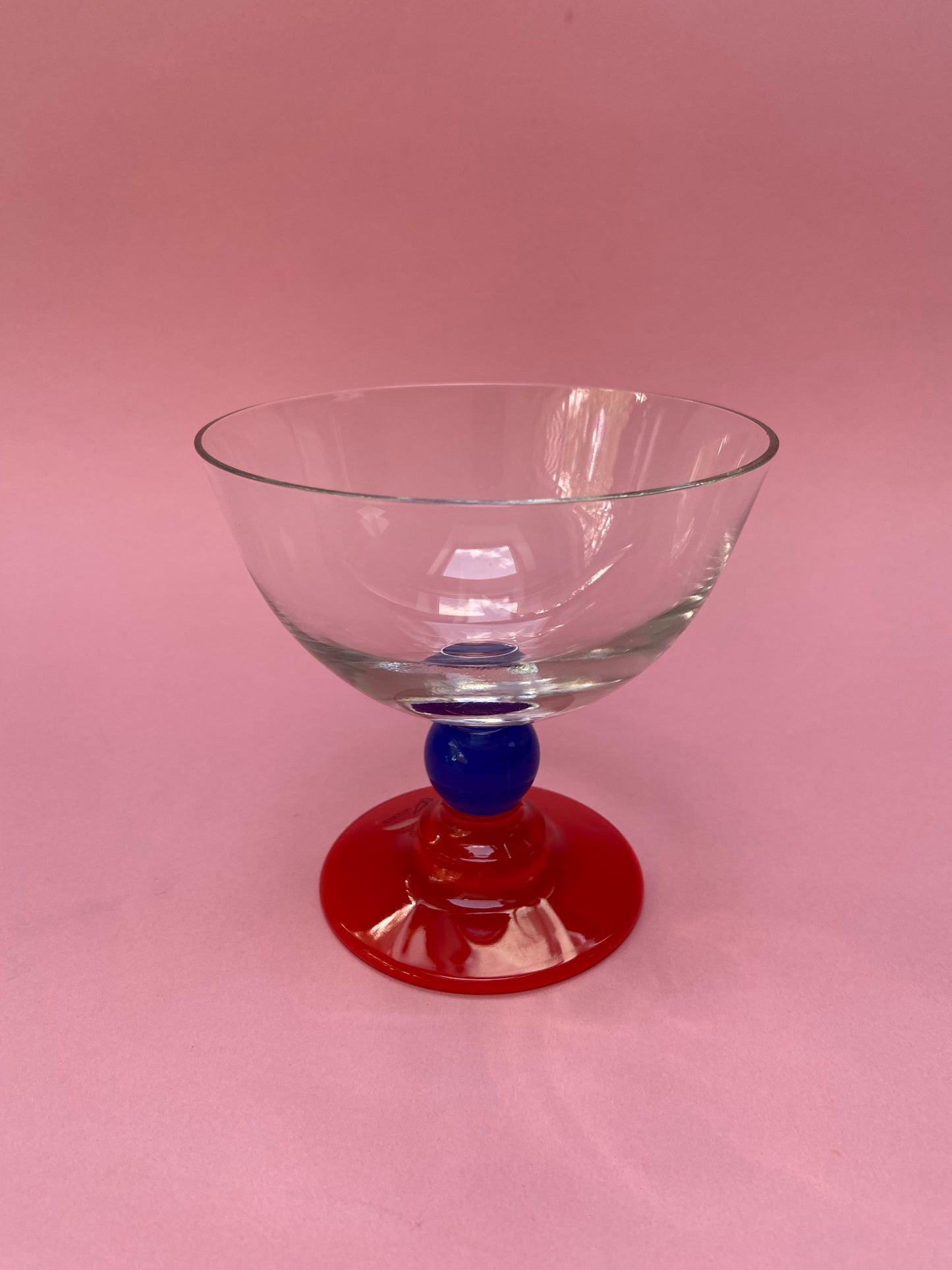 Dessert cup RED base BLUE ball