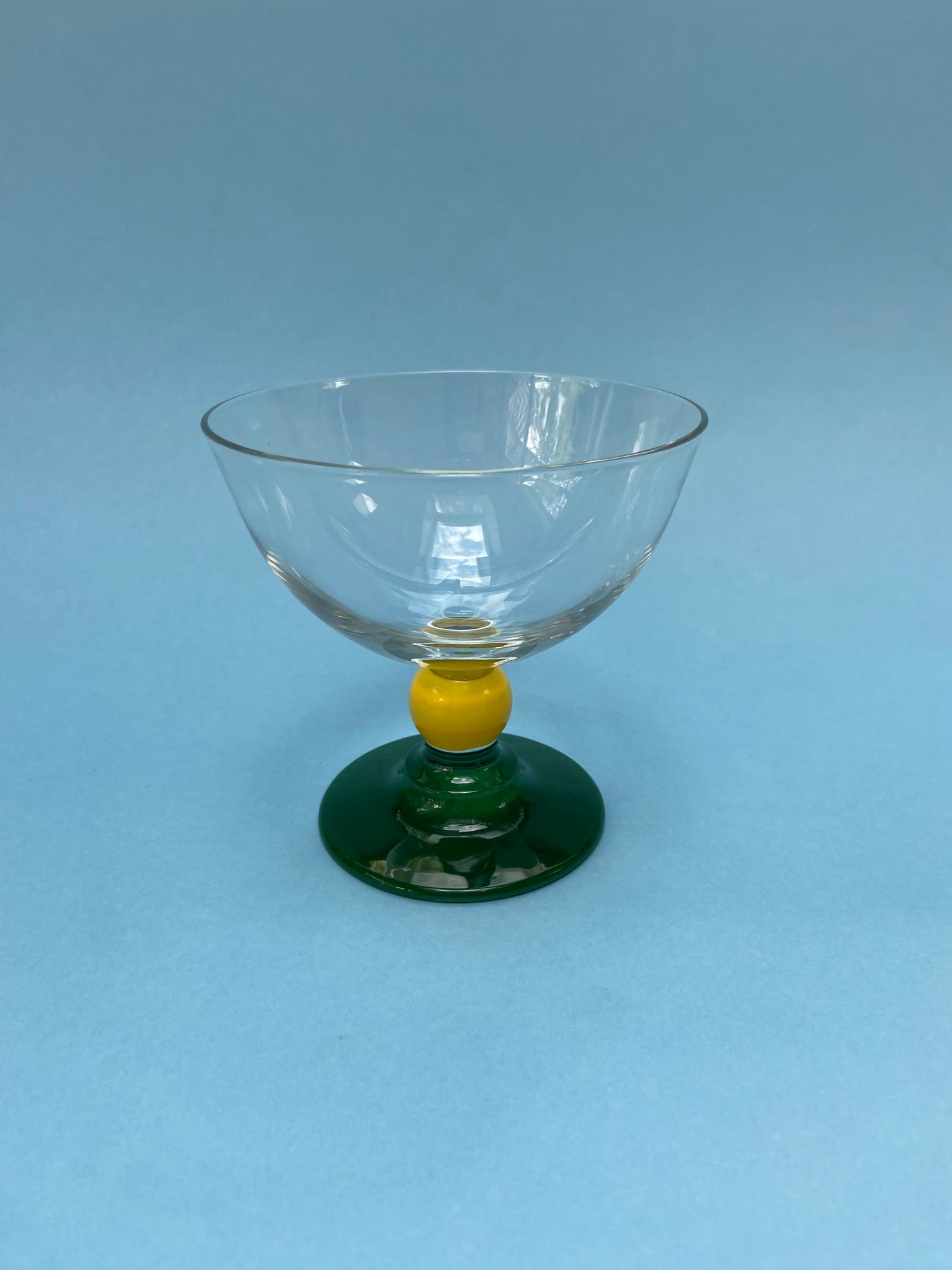 Dessert cup GREEN base YELLOW ball