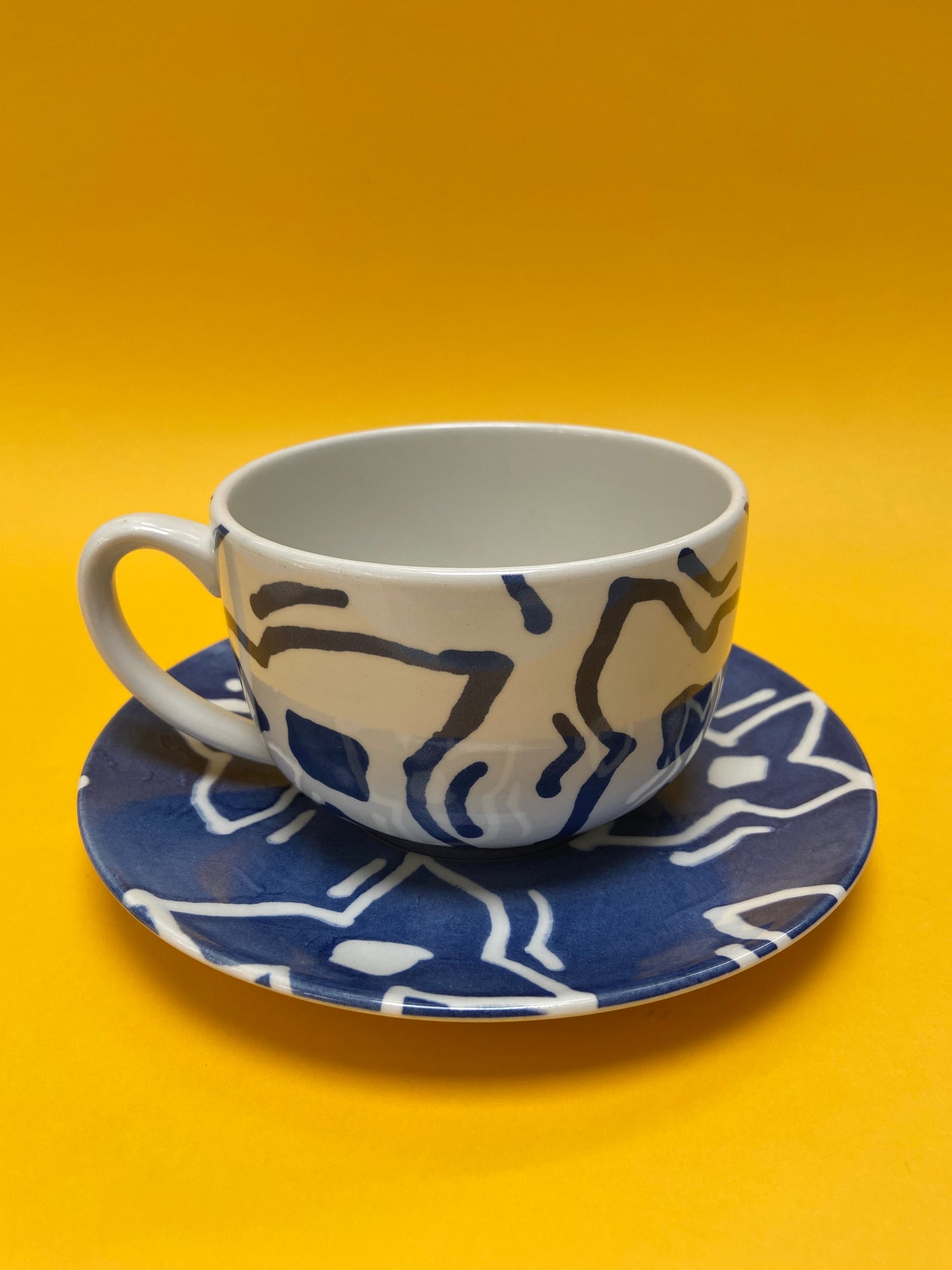 Grande tasse avec sous tasse FLEURS bleu/blanc