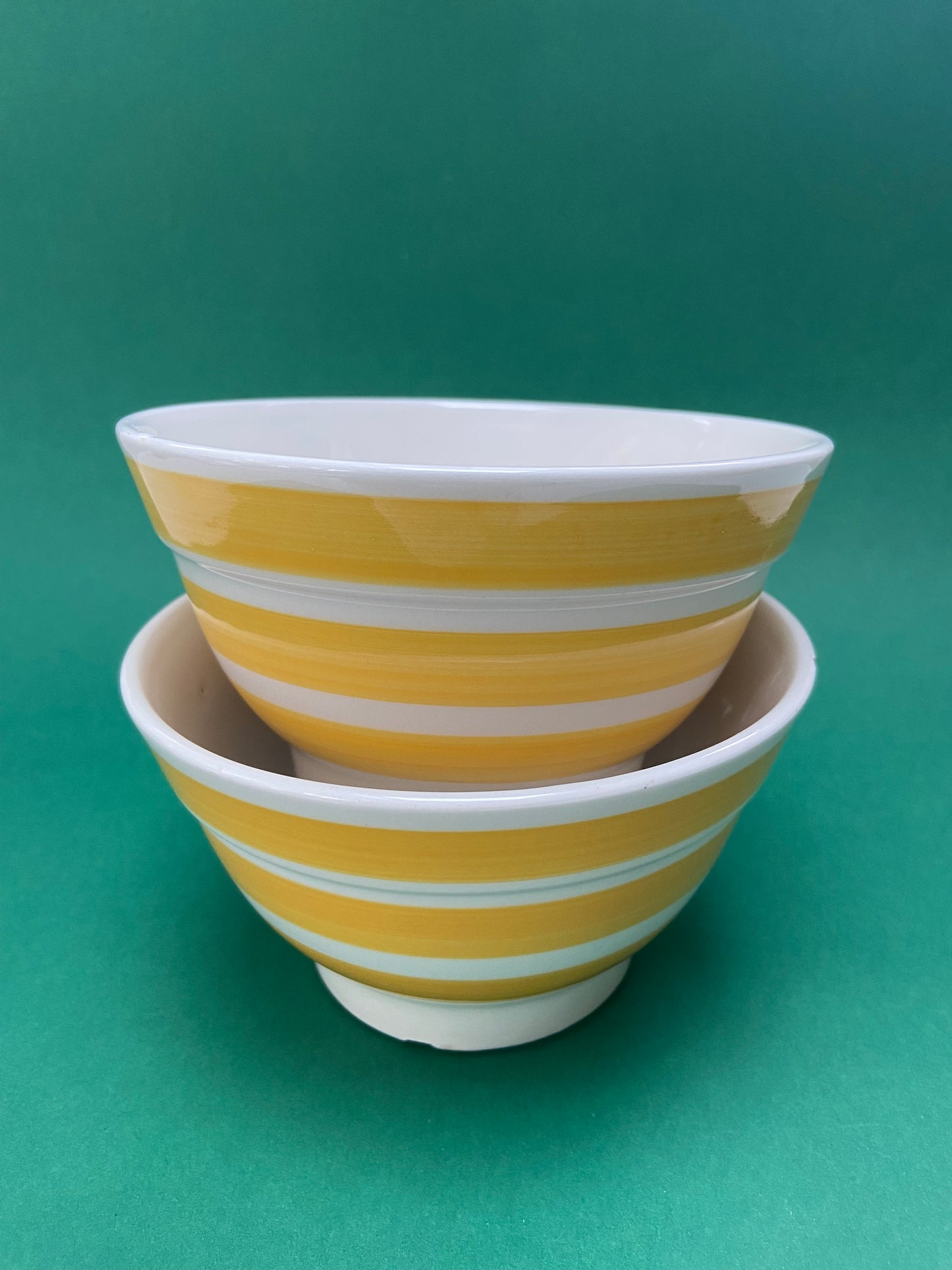 Set of two YELLOW STRIPED bowls