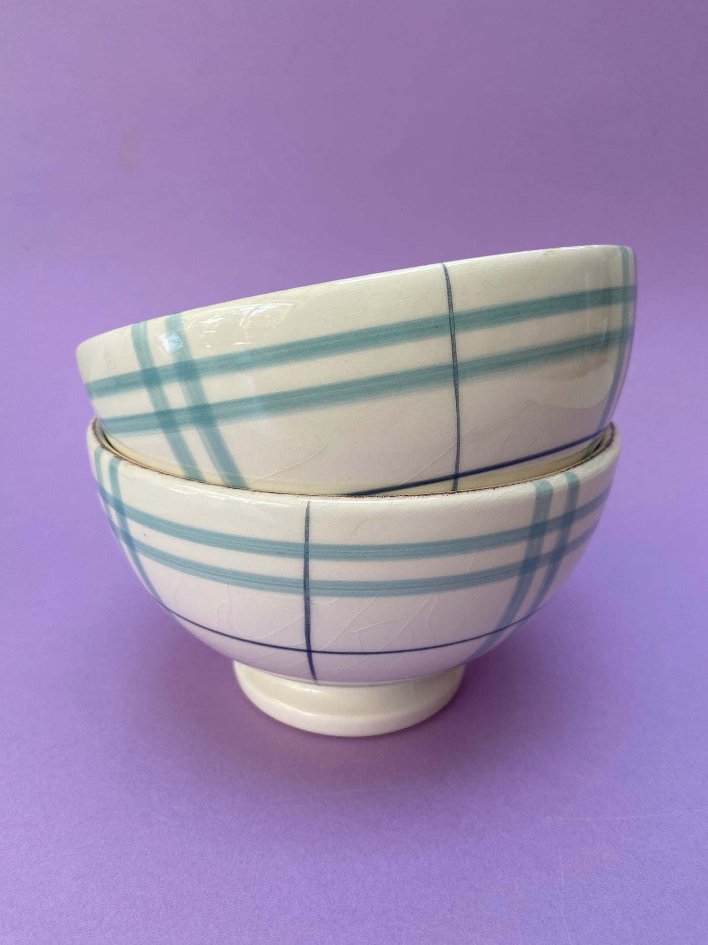 Old earthenware bowl Grid