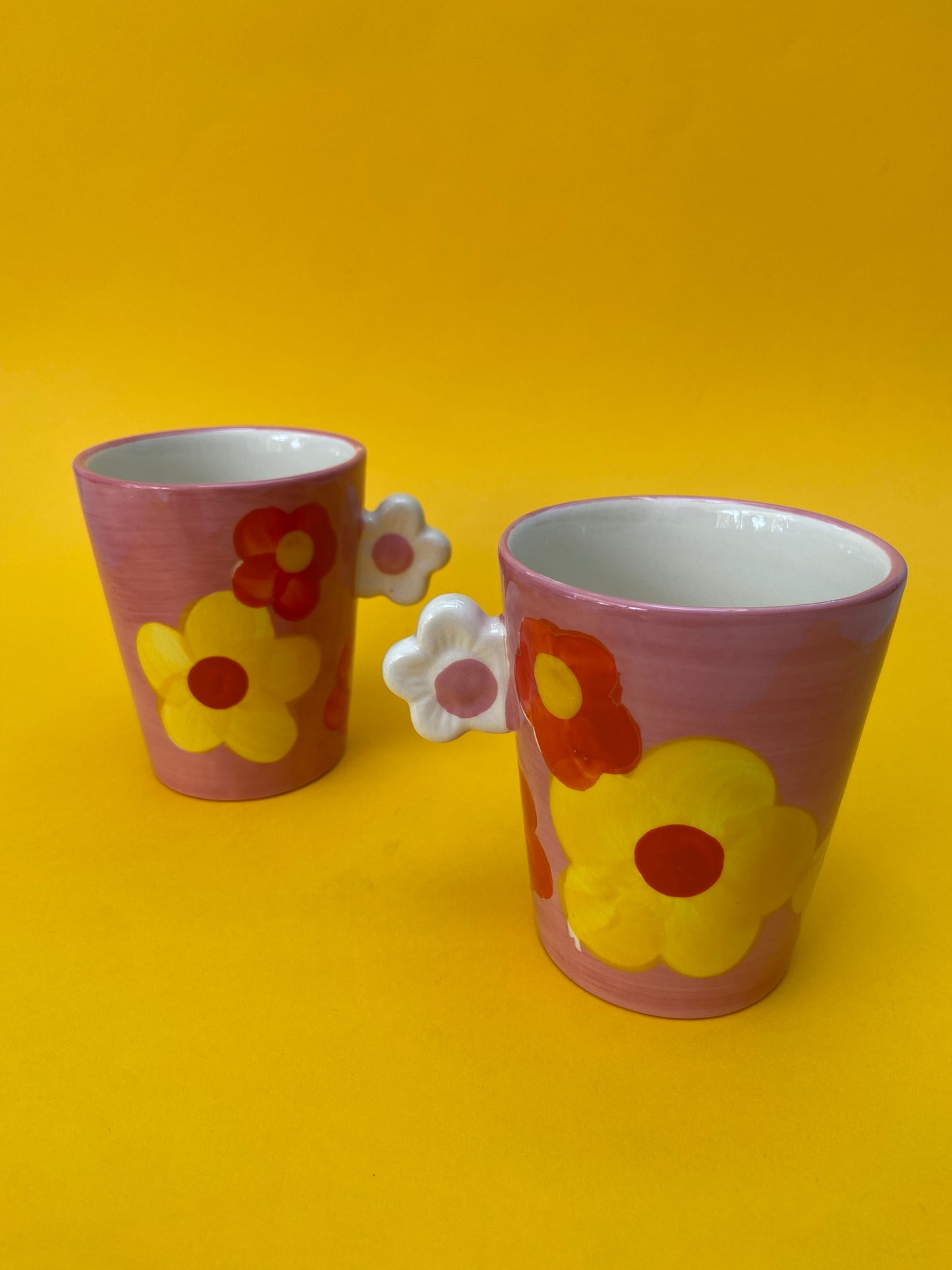 Duo of flower cups 70