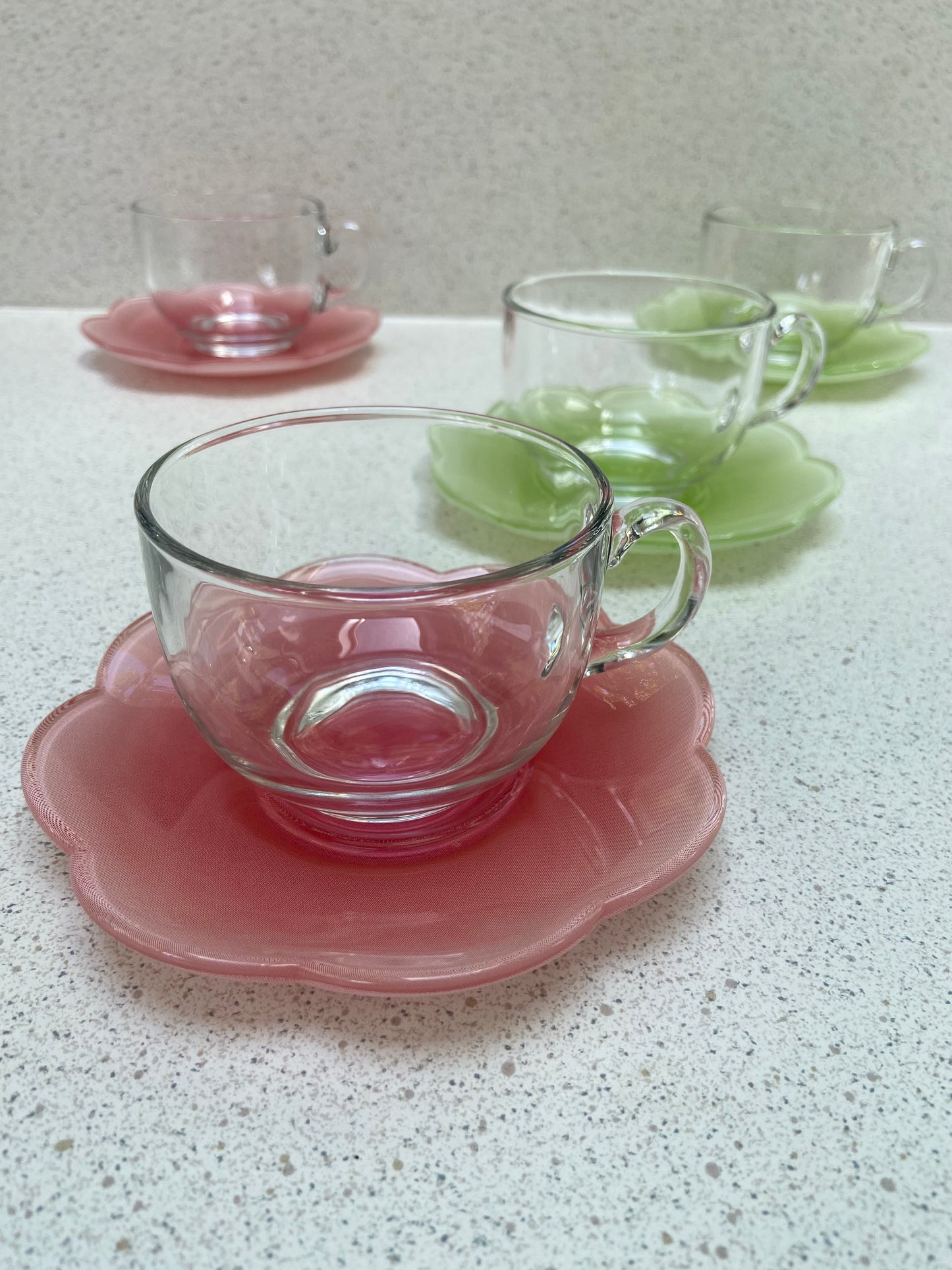 Ensemble tasse et sous tasse Fleur rose ARC