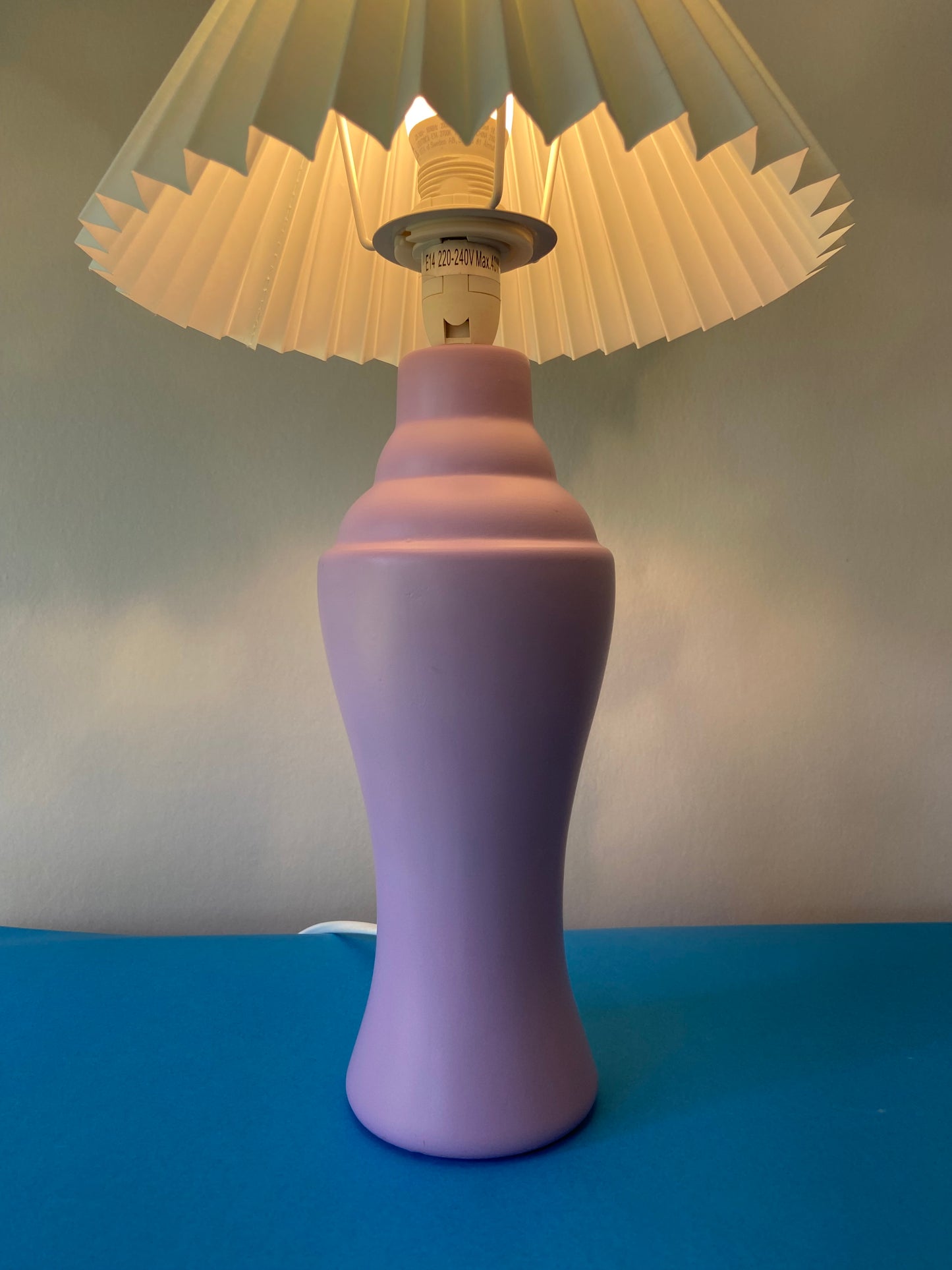 Lampe à poser tons PASTEL