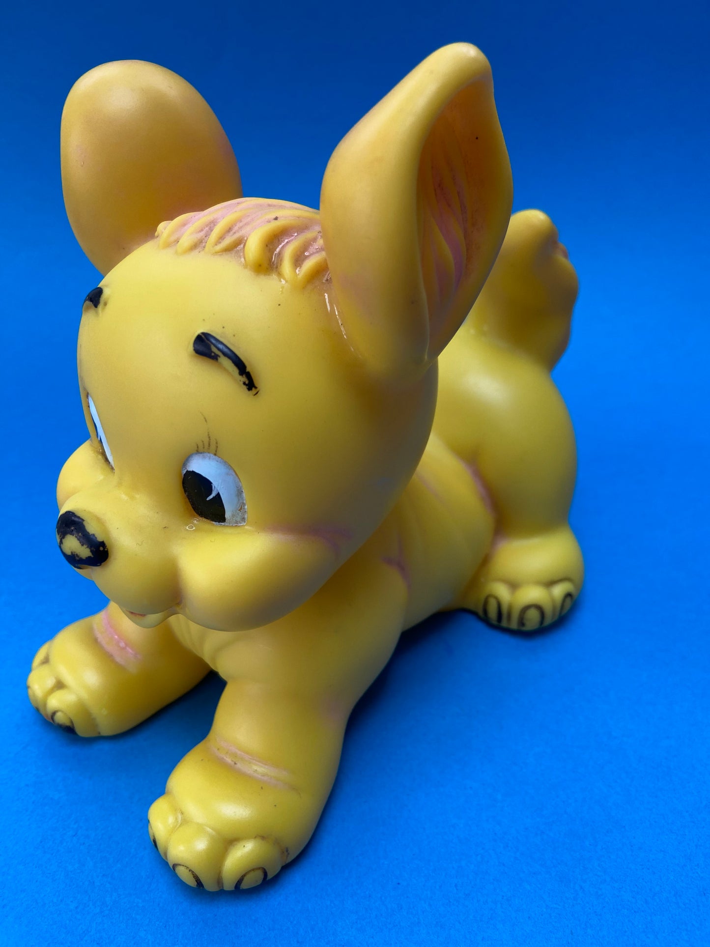 Vintage Yellow Dog Pouet