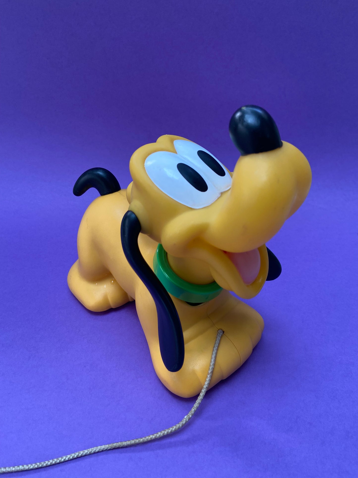 PLUTO Disney chien à tirer vintage