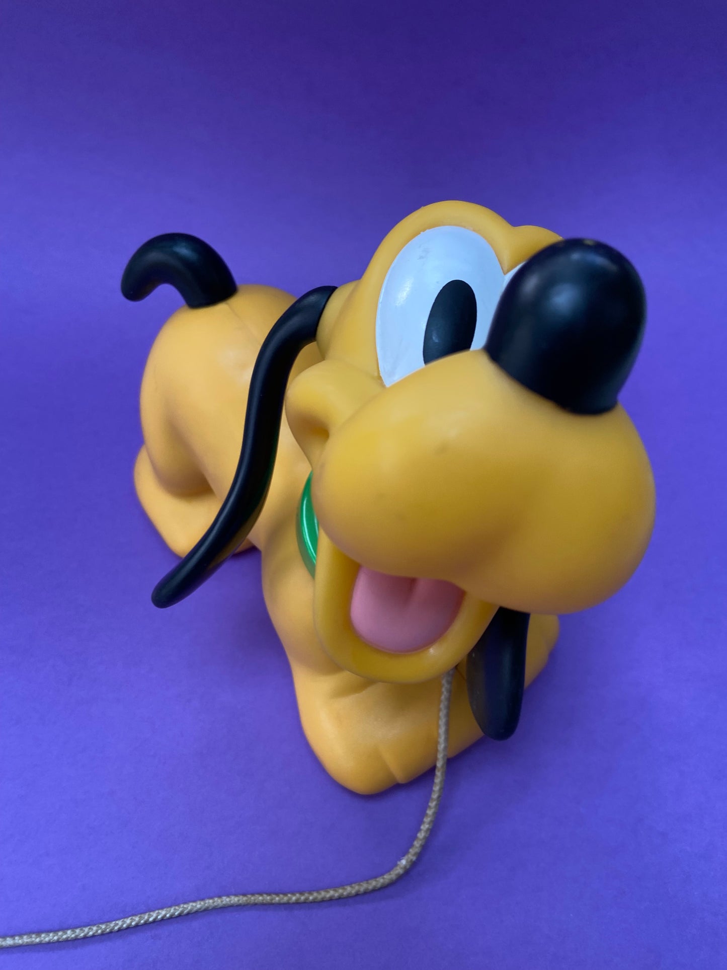 PLUTO Disney chien à tirer vintage