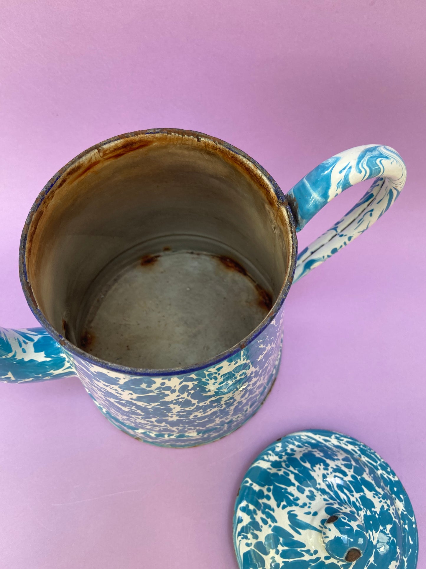 Cafetière émaillée vintage MOUCHETÉE bleu