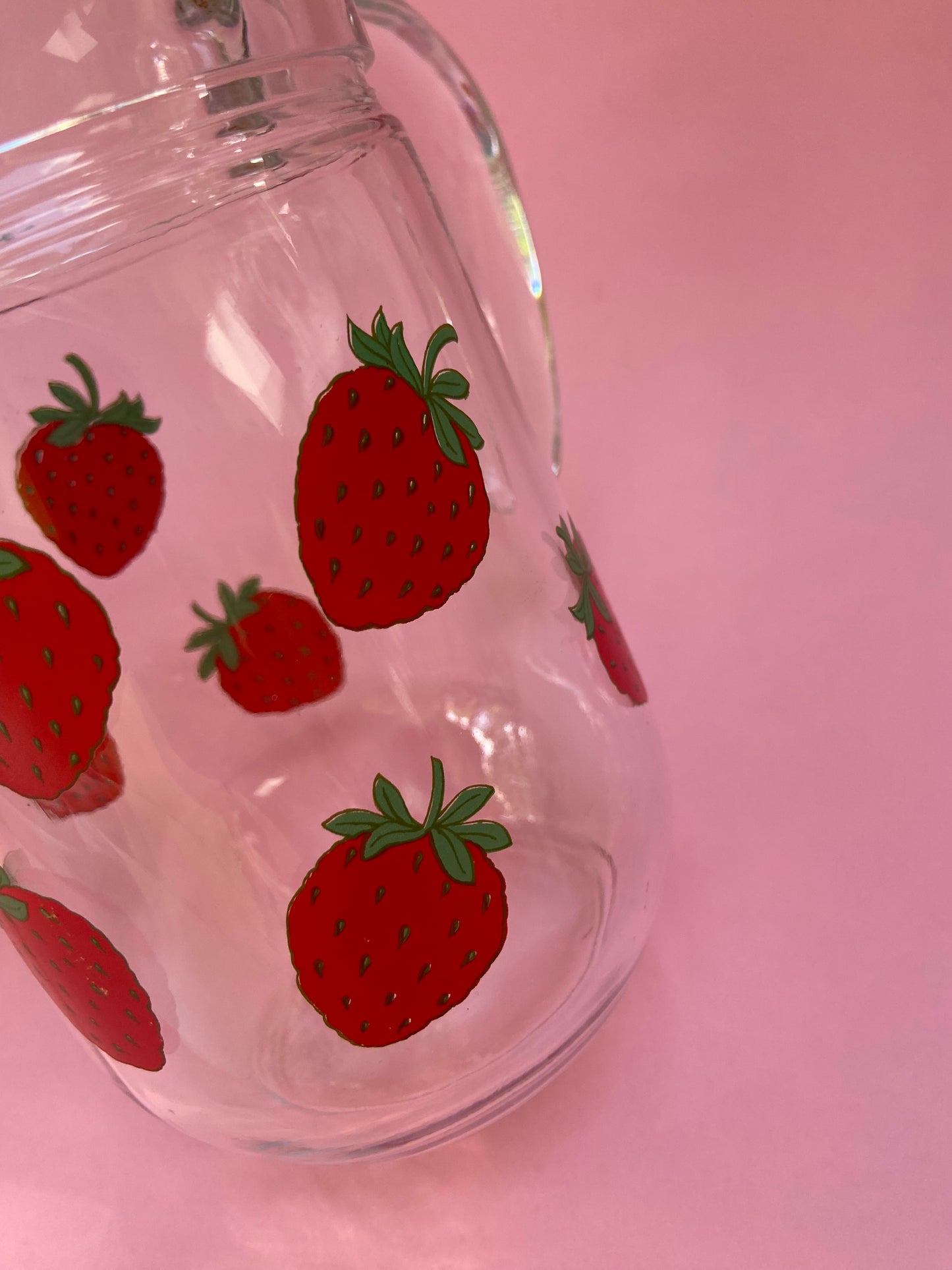 Carafe / pichet Arc vintage FRAISES